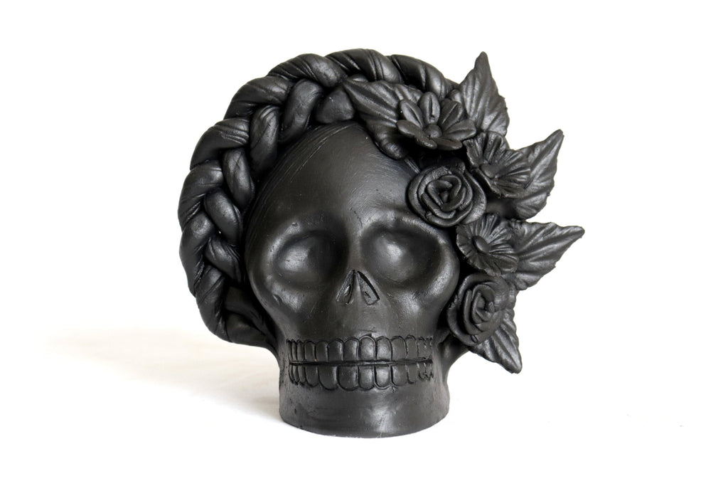 Set 3 Skulls Blacks with Trenza Clay 7 in. Brenda Capula
