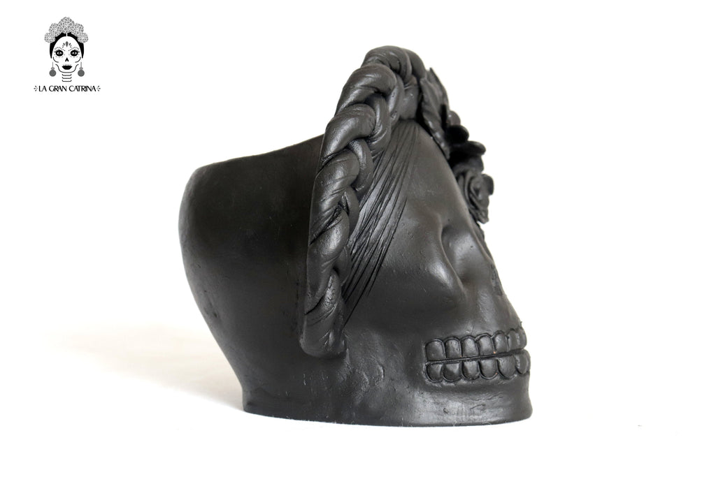 Set 3 Skulls Blacks with Trenza Clay 7 in. Brenda Capula