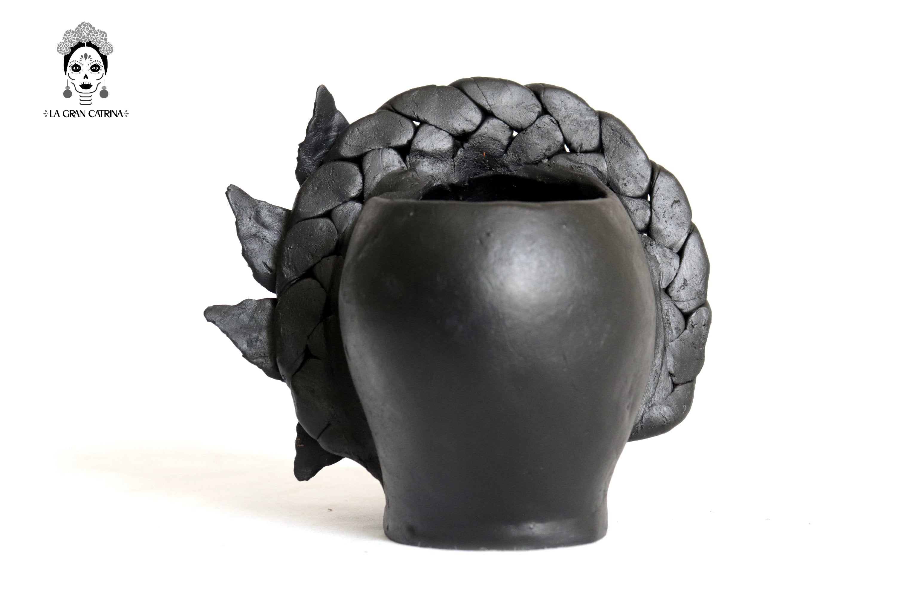 Set 3 Skulls Blacks with Trenza Clay 7 in. Brenda Capula
