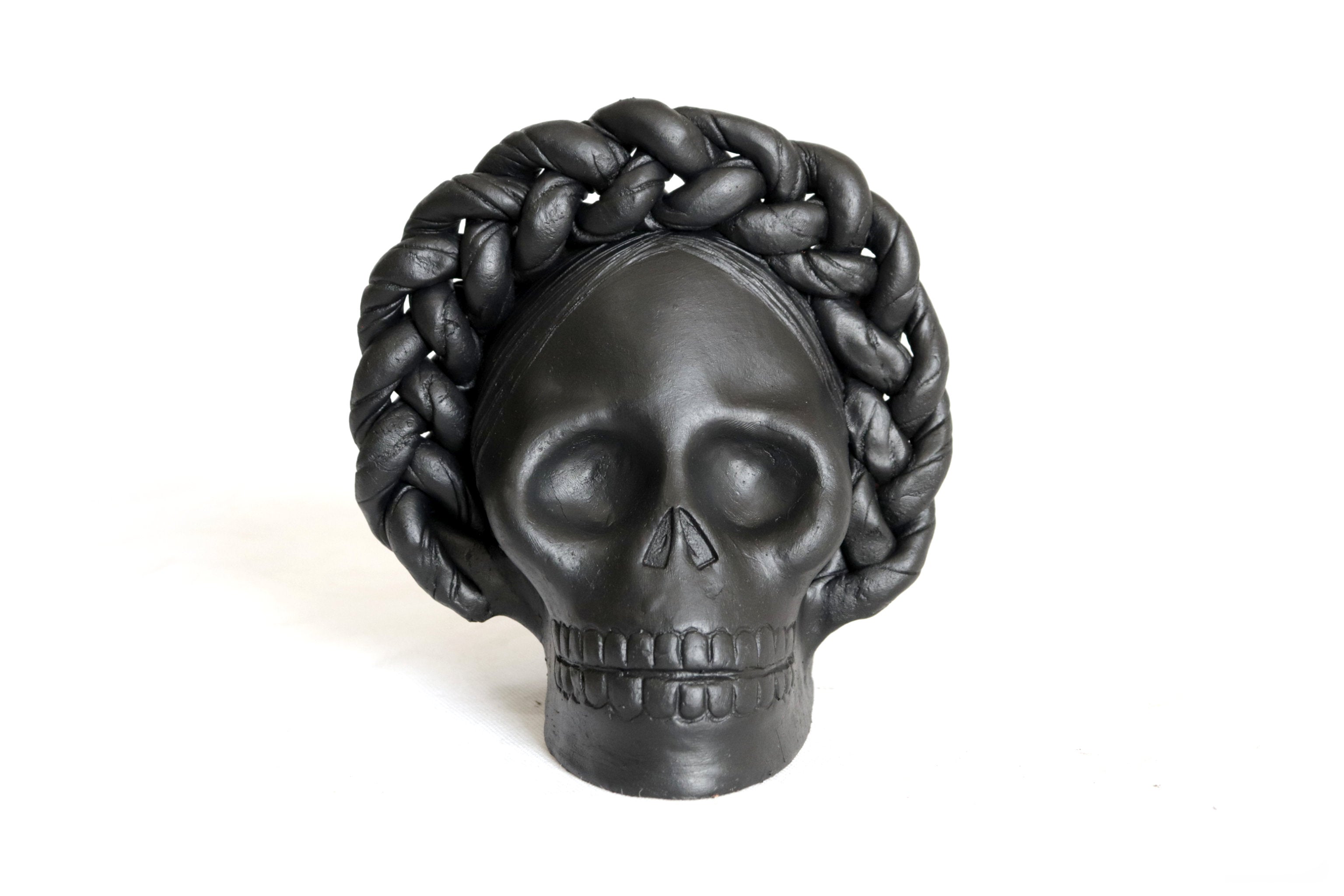 Set 3 Skulls Blacks with Trenza Clay 7 in. Brenda Capula