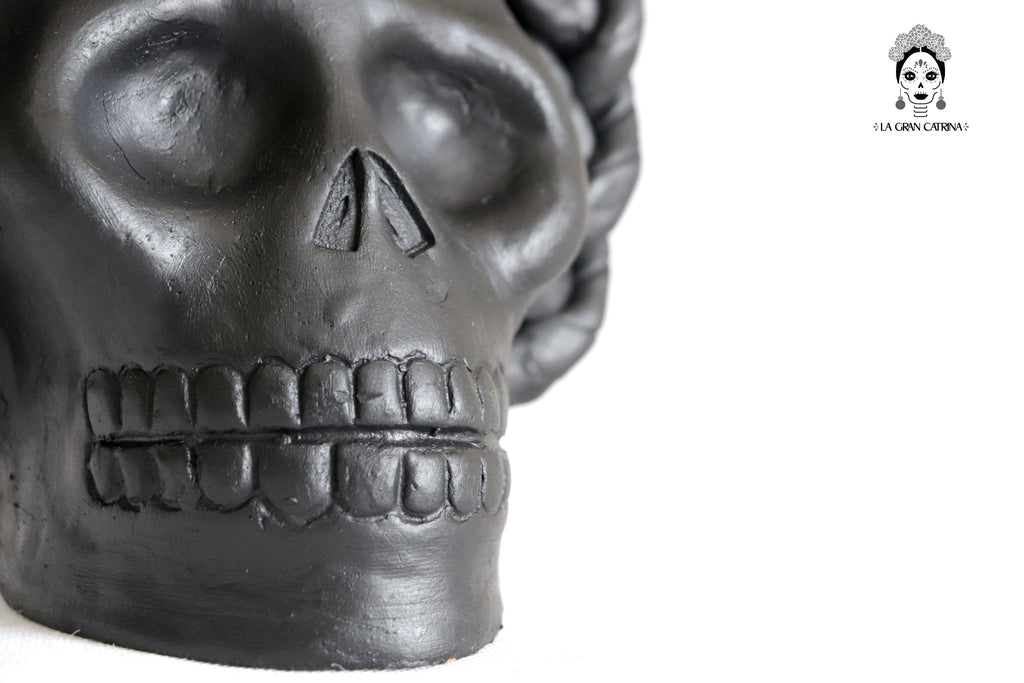 Set 3 Skulls Blacks with Trenza Clay 7 in. Brenda Capula