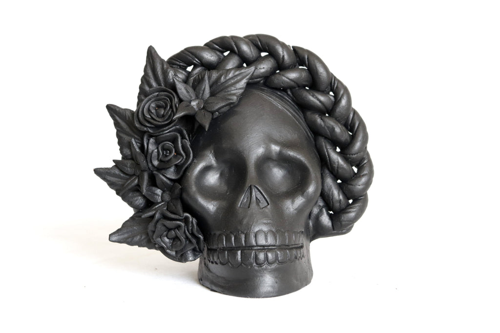 Set 3 Skulls Blacks with Trenza Clay 7 in. Brenda Capula