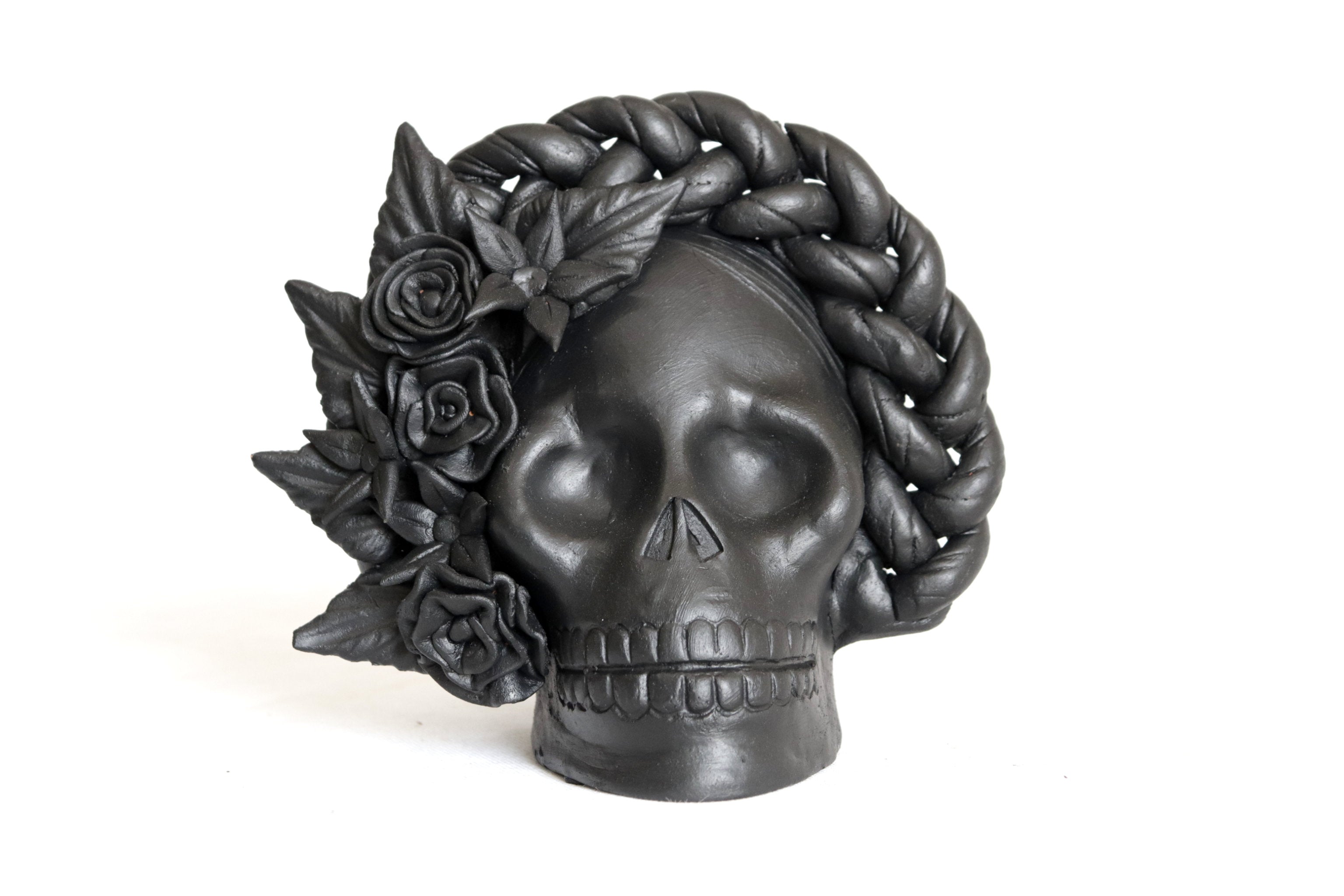 Set 3 Skulls Blacks with Trenza Clay 7 in. Brenda Capula