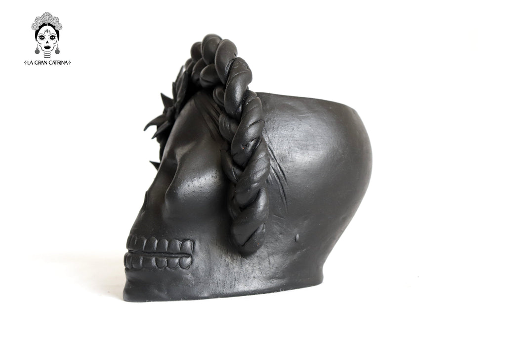 Set 3 Skulls Blacks with Trenza Clay 7 in. Brenda Capula