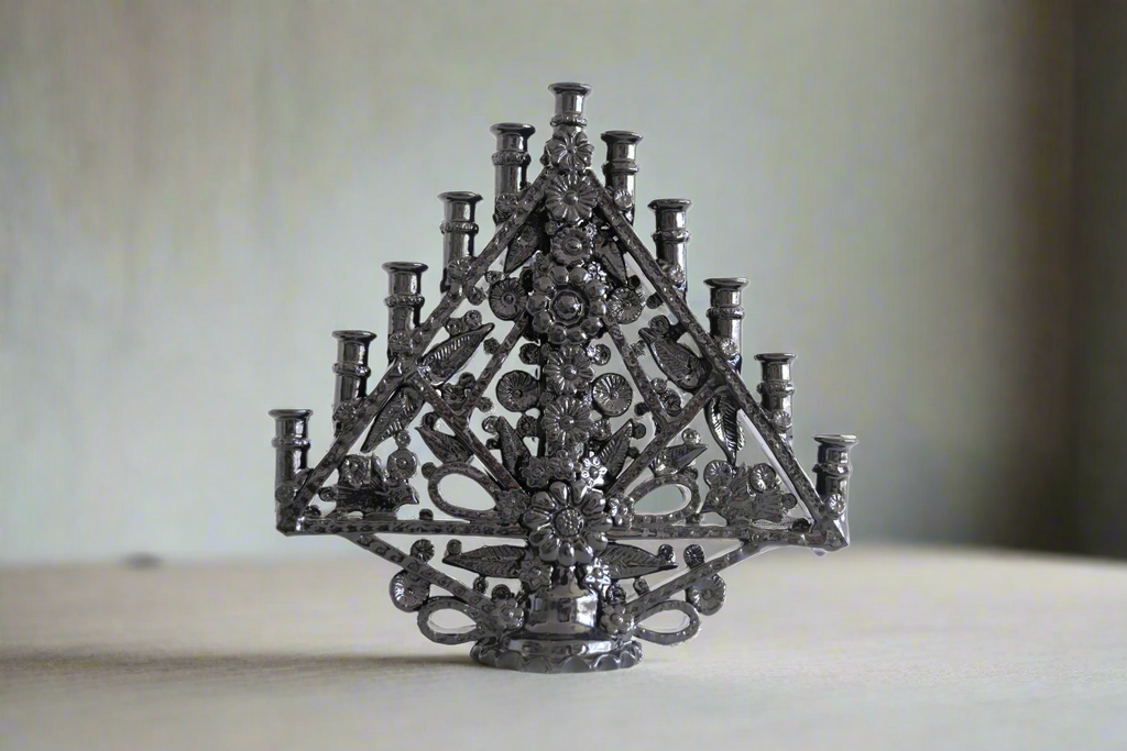Candleholder triangulo of 11-Candle - 14.5 in. Tereri