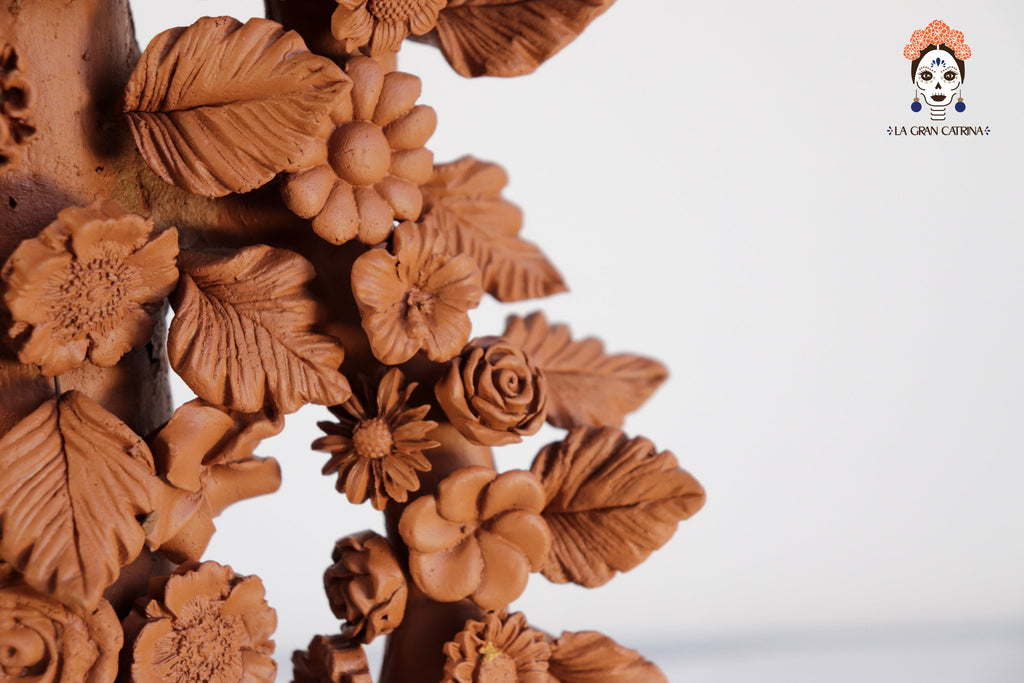 Floral Candleholder of Natural Clay 13.9 in. Candelabro