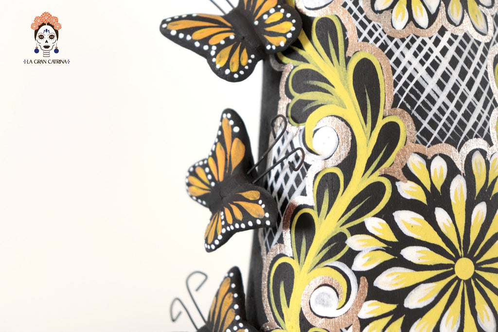 Catrina monarca Yellow and White - 20 in. Adan