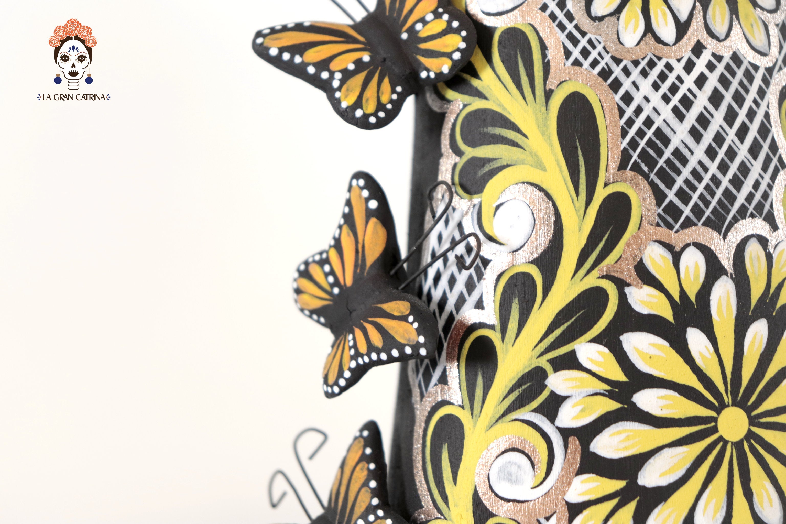 Catrina monarca Yellow and White - 20 in. Adan