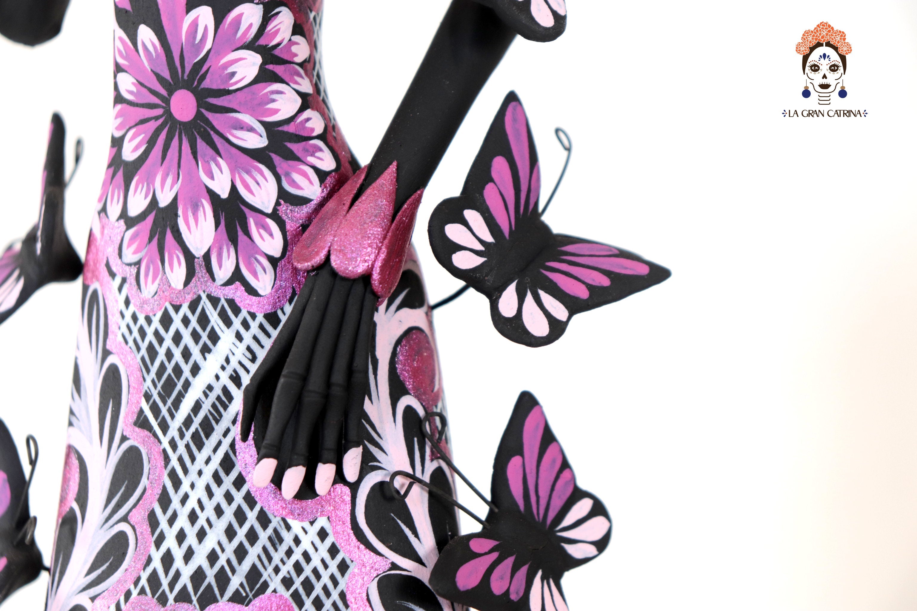 Catrinas hermanas of butterflies - Pink - 20 in. Adan