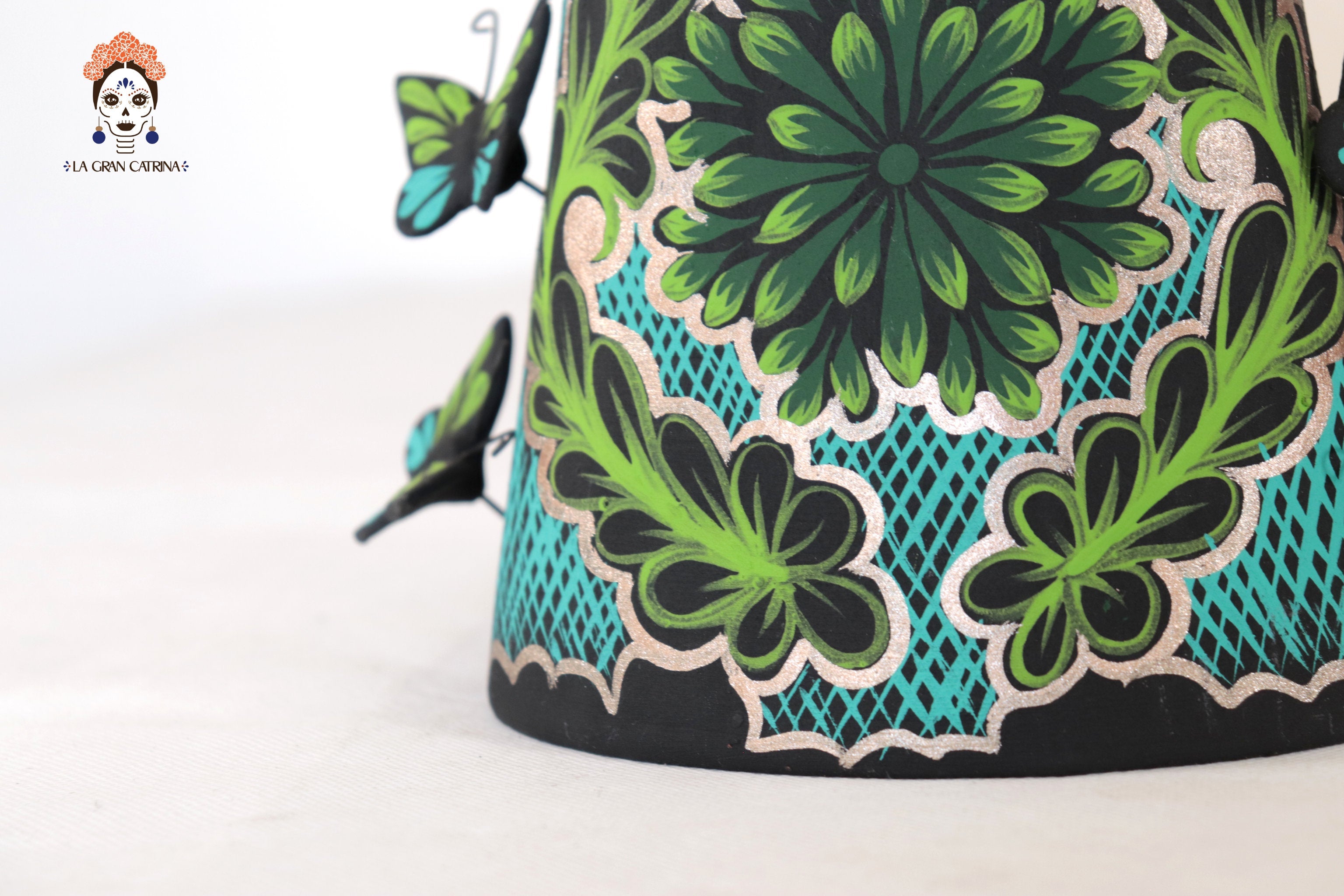 Catrinas hermanas of butterflies - Green - 20 in. Adan