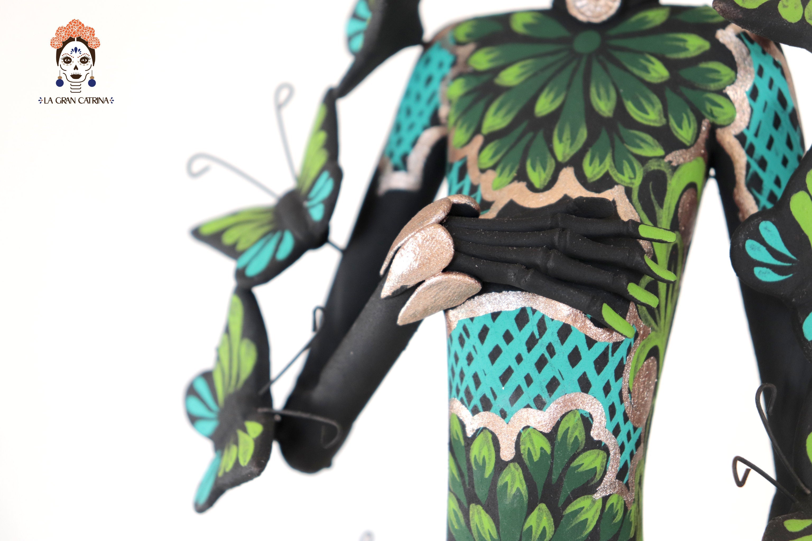 Catrinas hermanas of butterflies - Green - 20 in. Adan