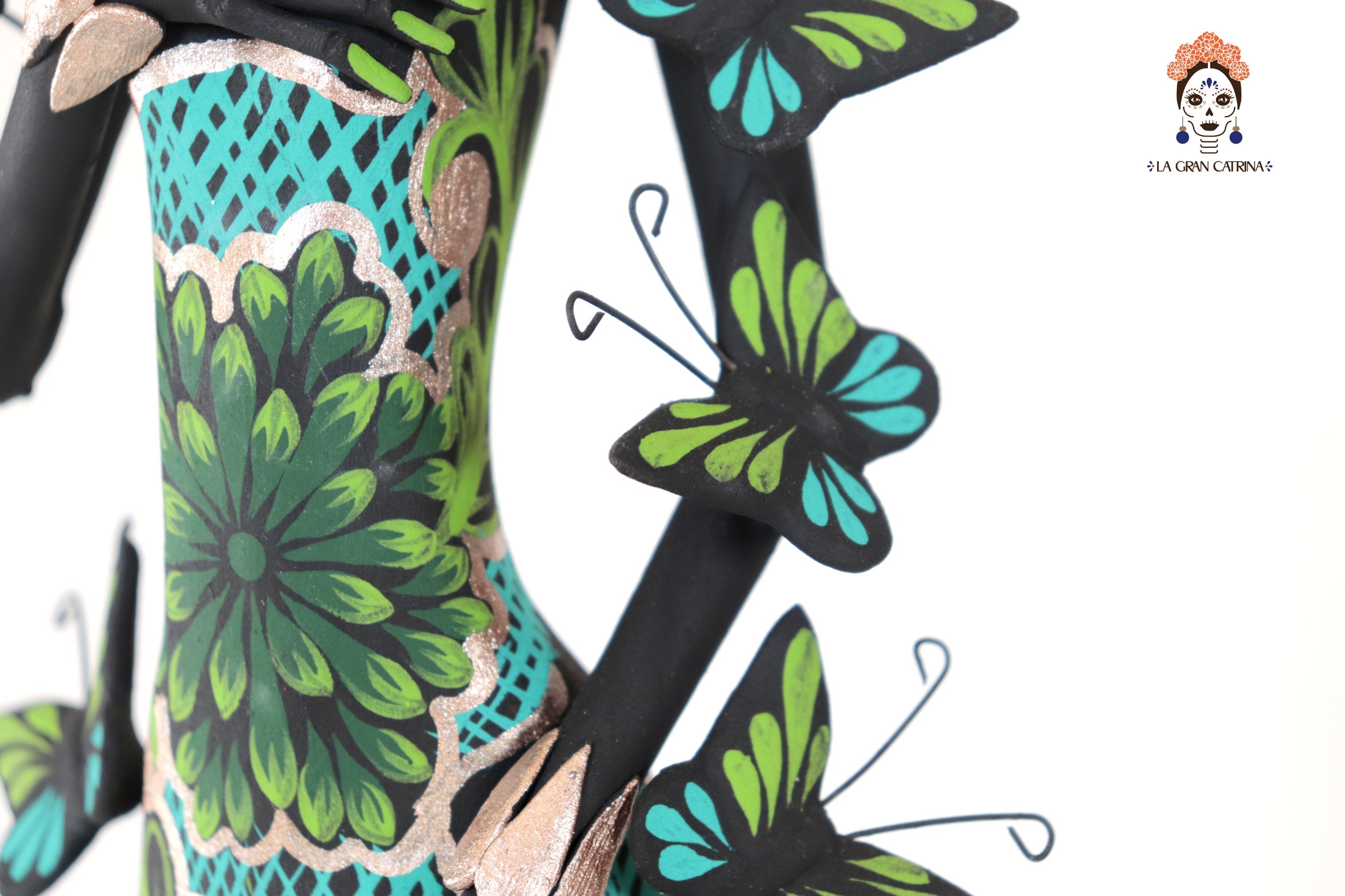 Catrinas hermanas of butterflies - Green - 20 in. Adan