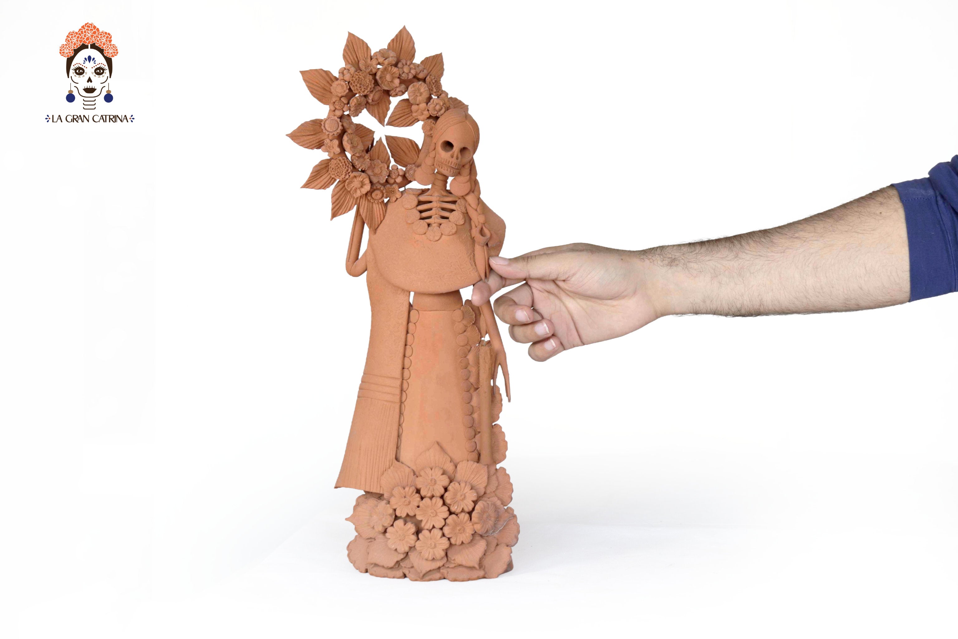 Catrina with Crown of Dead 16.9 in. Carlos Ayala Capula