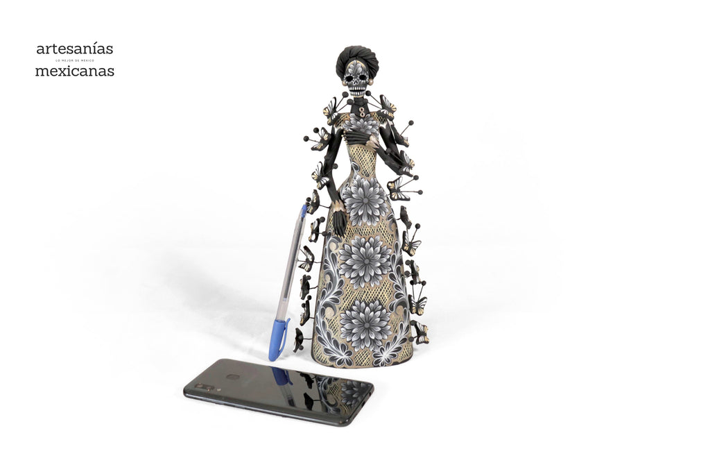 Catrina of butterflies gray and yellow - 12 in. Adan