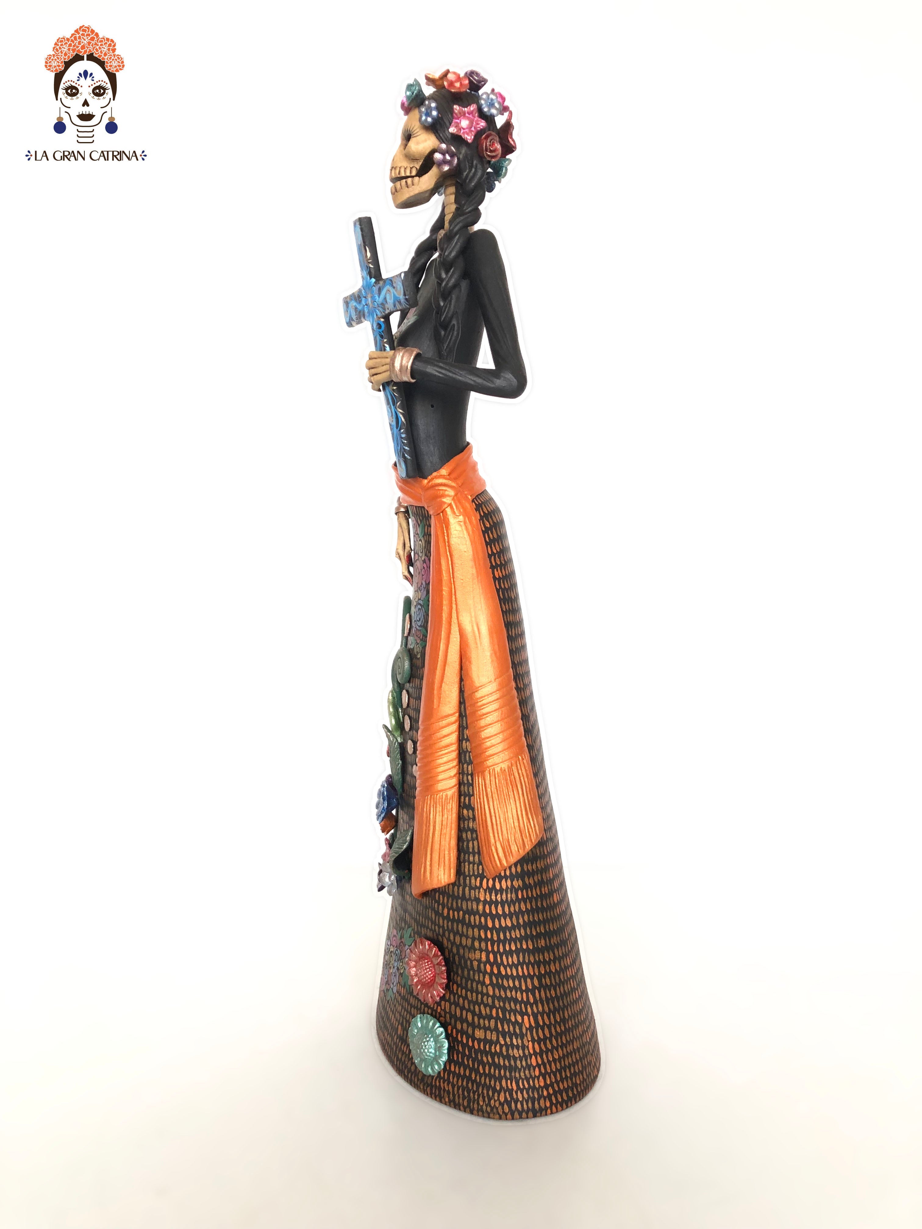 Catrina with la Cross tono Hueso - 20 in. - Made to Order Adan