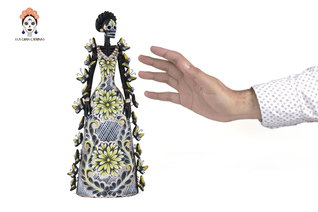 Catrina of butterflies White and yellow - 12 in. - in. Production Adan