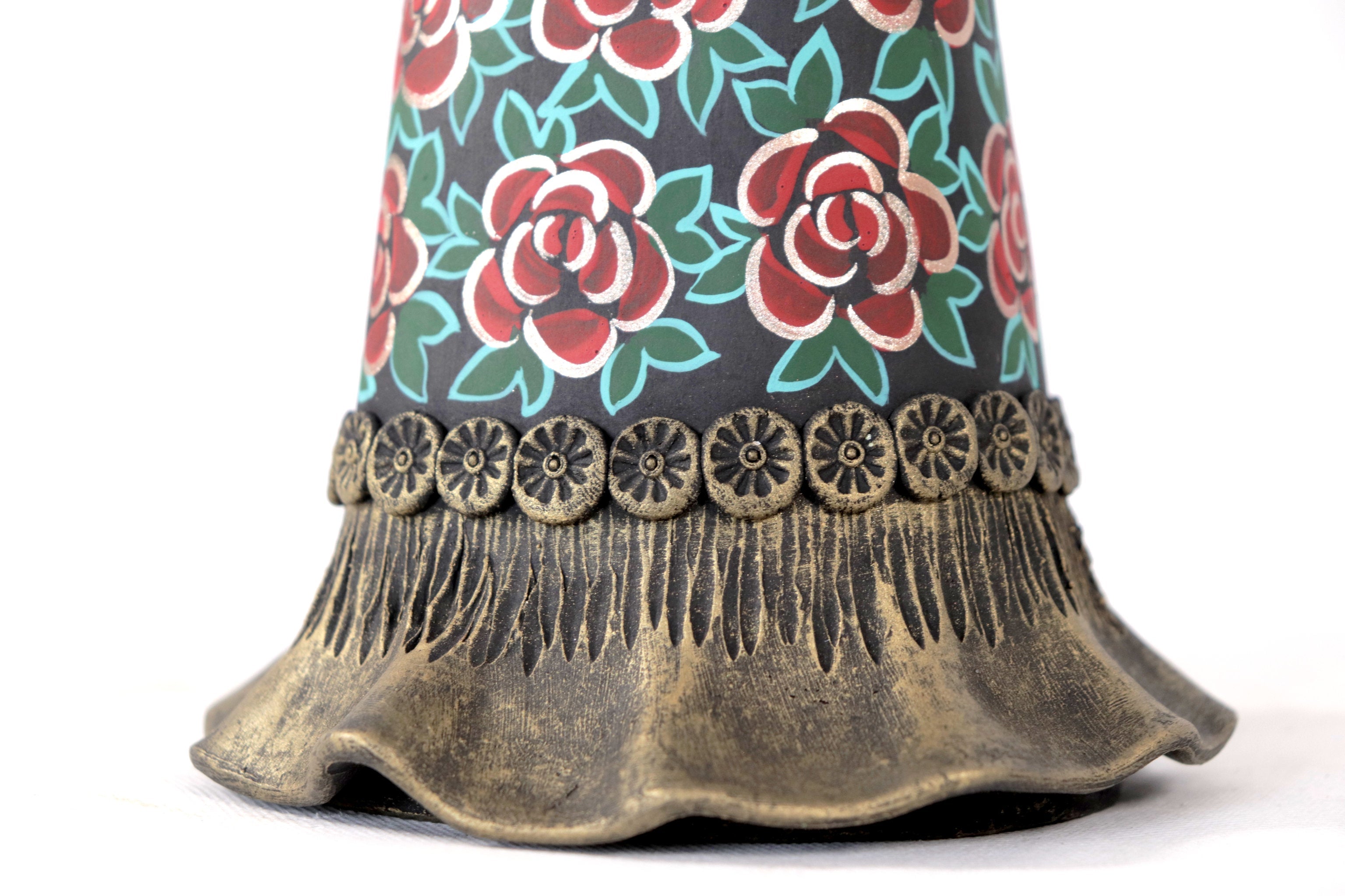 La Frida with la serpiente of red flowers - 18 in. Adan
