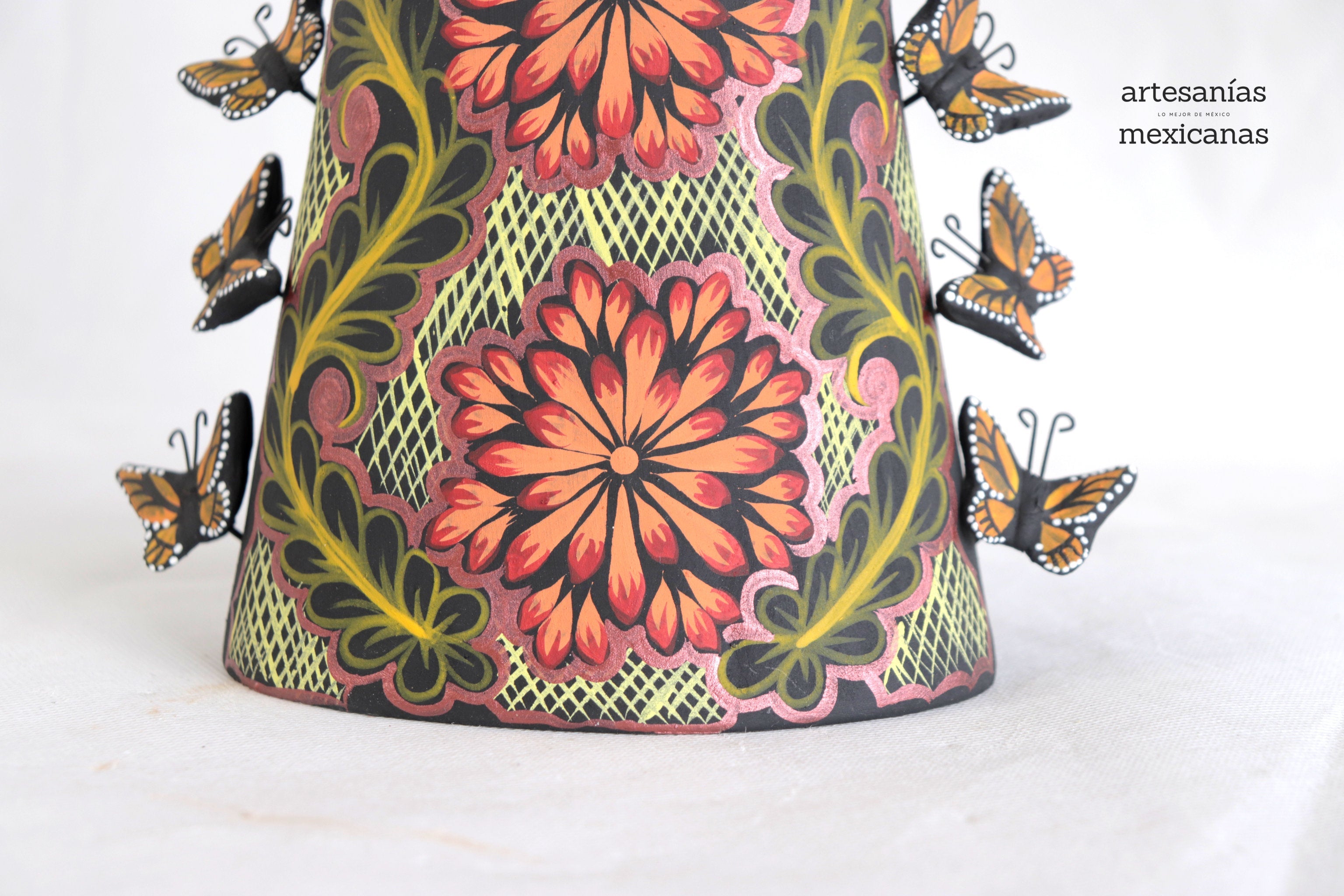 Catrina butterflies orange - 20 in. Adan