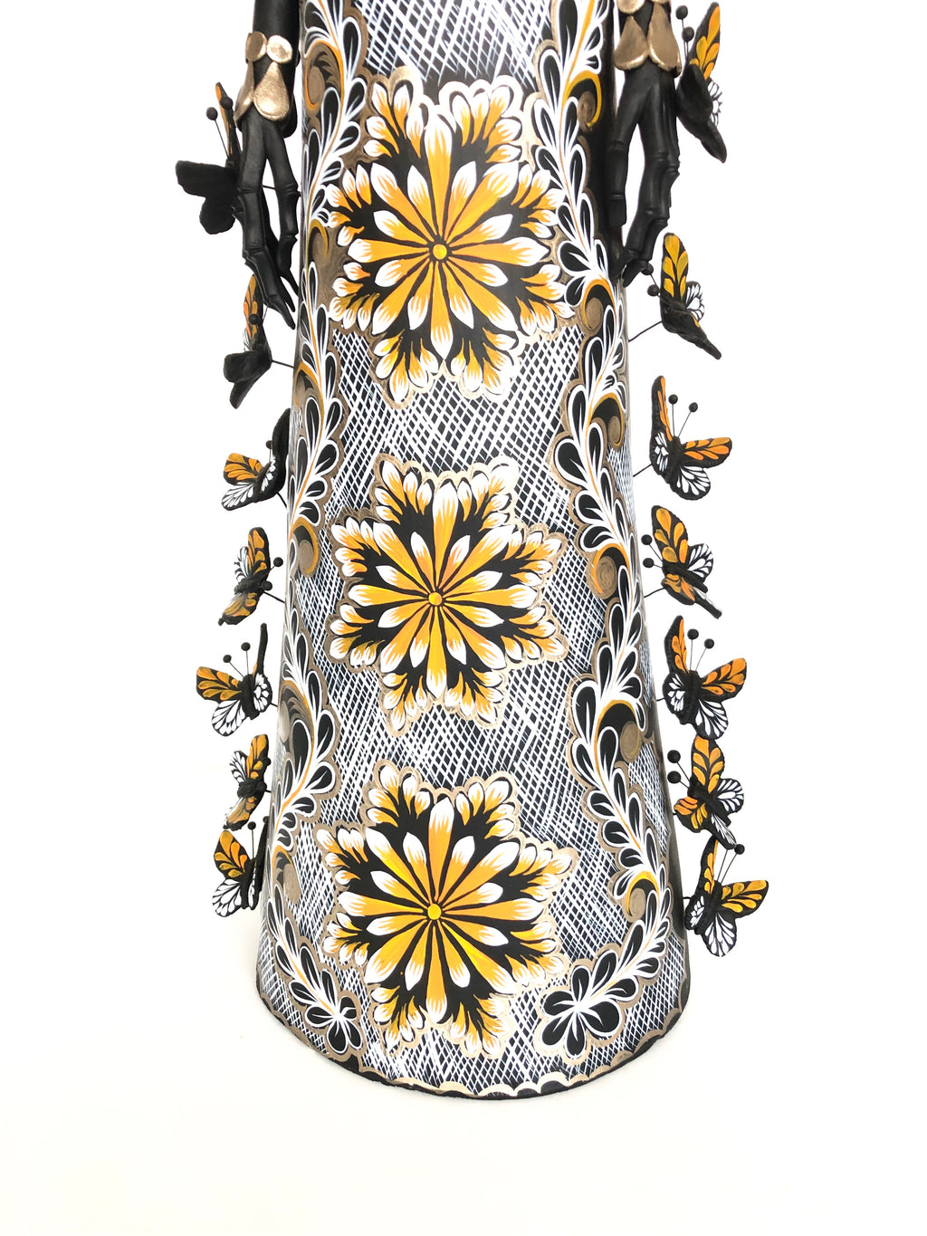 Catrina black with Butterflies orange - 40 in. Adan