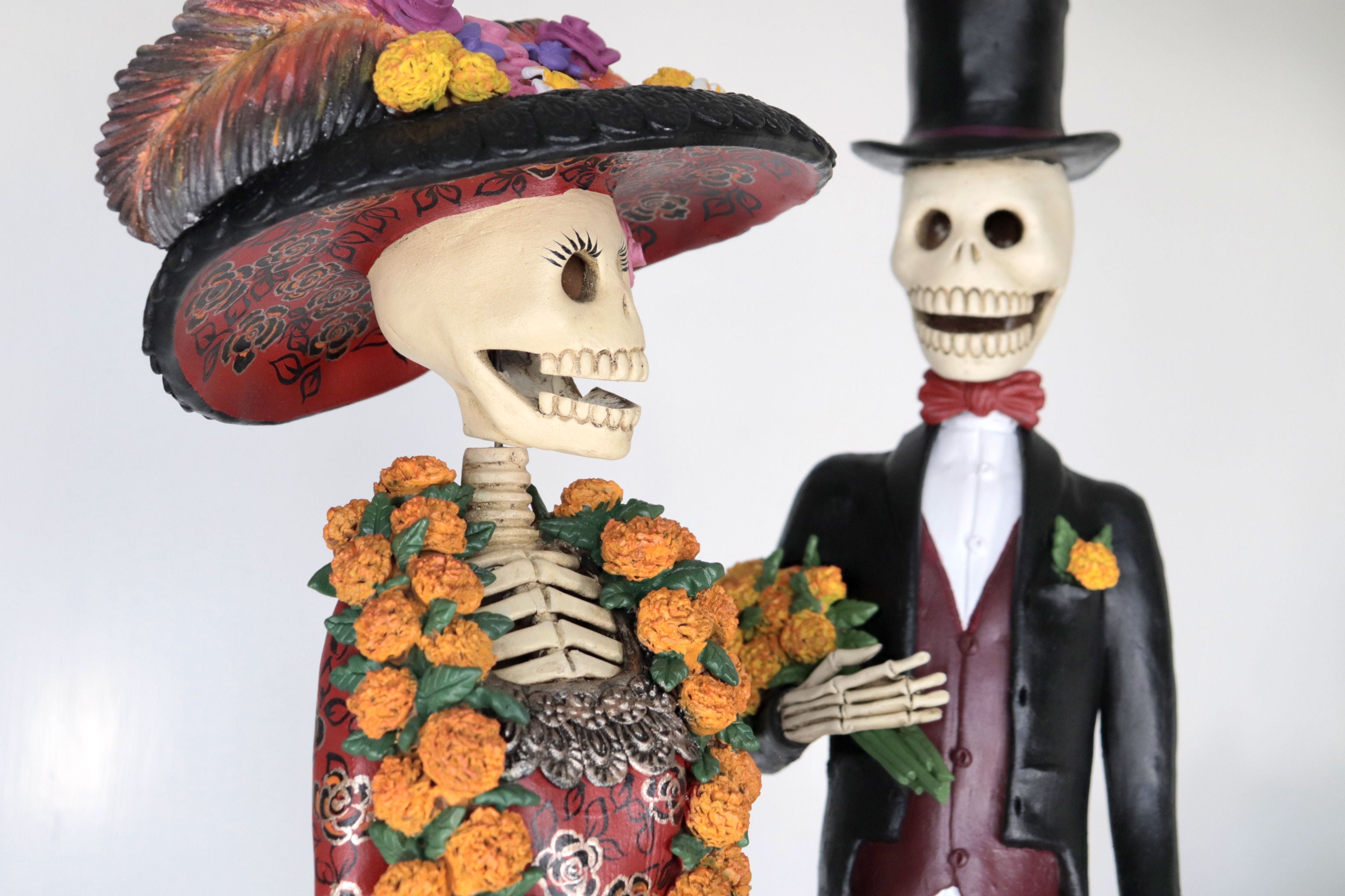 Pareja Catrines Elegantes with Flowers of Marigold - 28.7 in. Carolina y Ramon de la Cruz