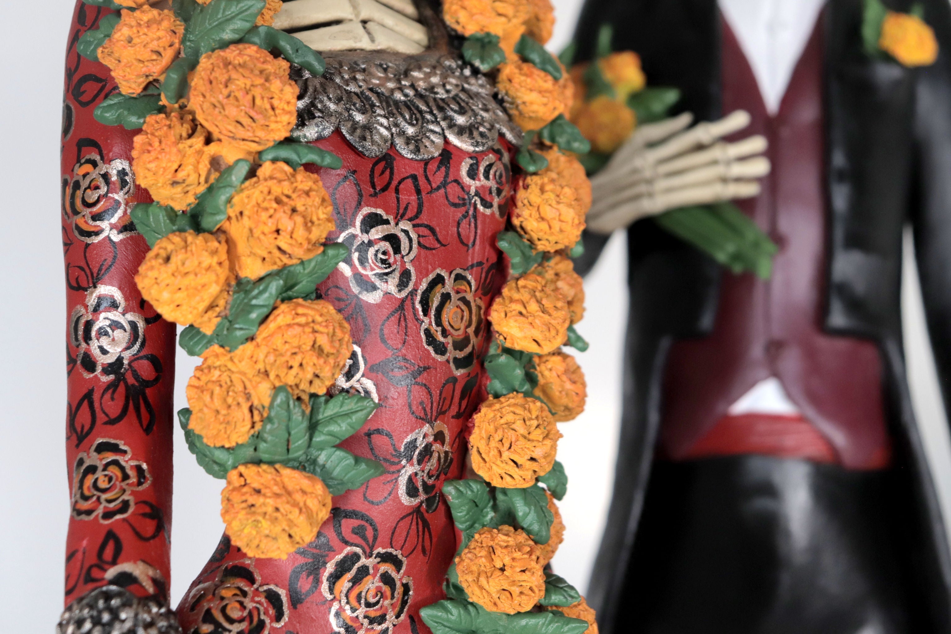 Pareja Catrines Elegantes with Flowers of Marigold - 28.7 in. Carolina y Ramon de la Cruz
