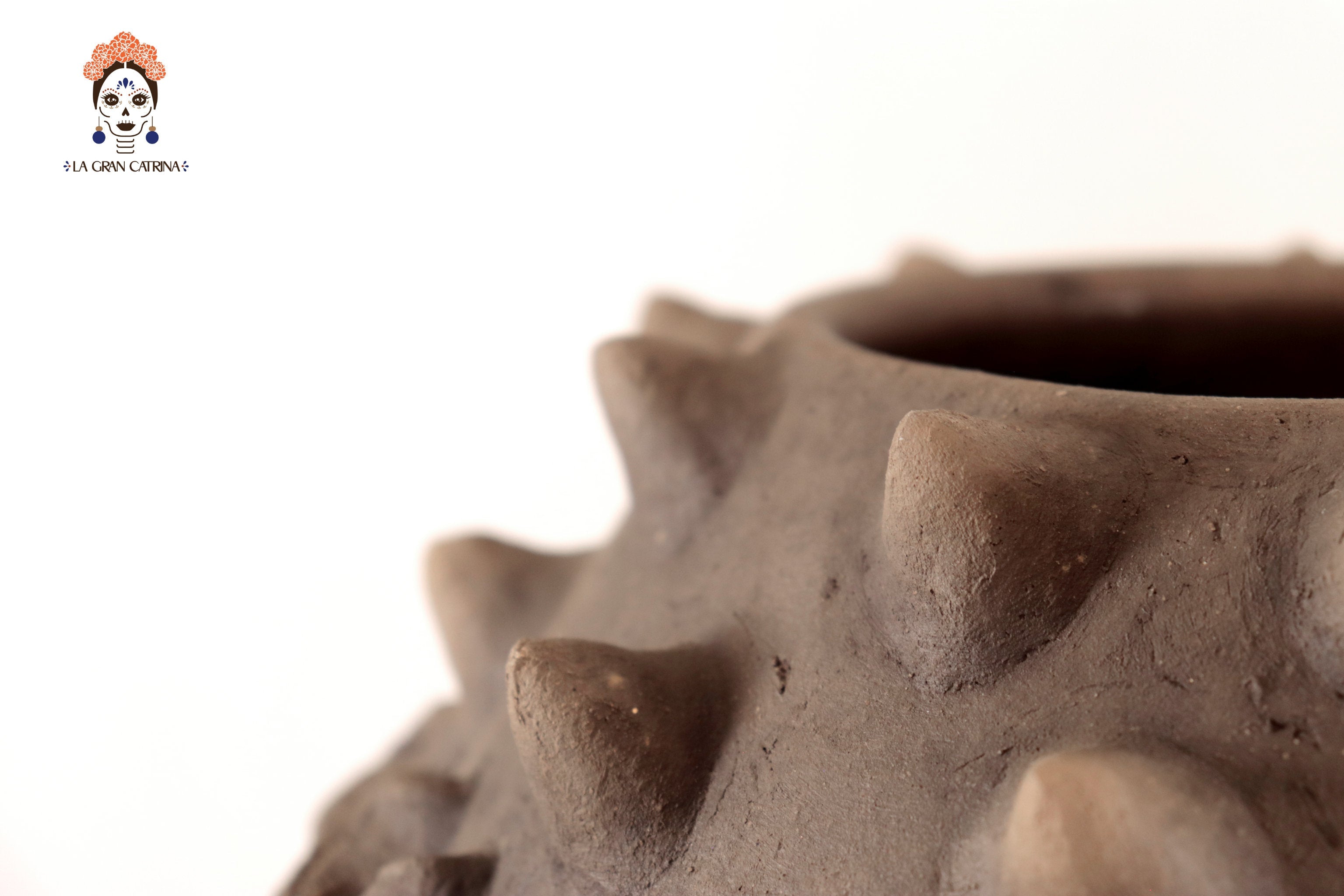 Vase Clay Textured - 11.8 in. Atzompa