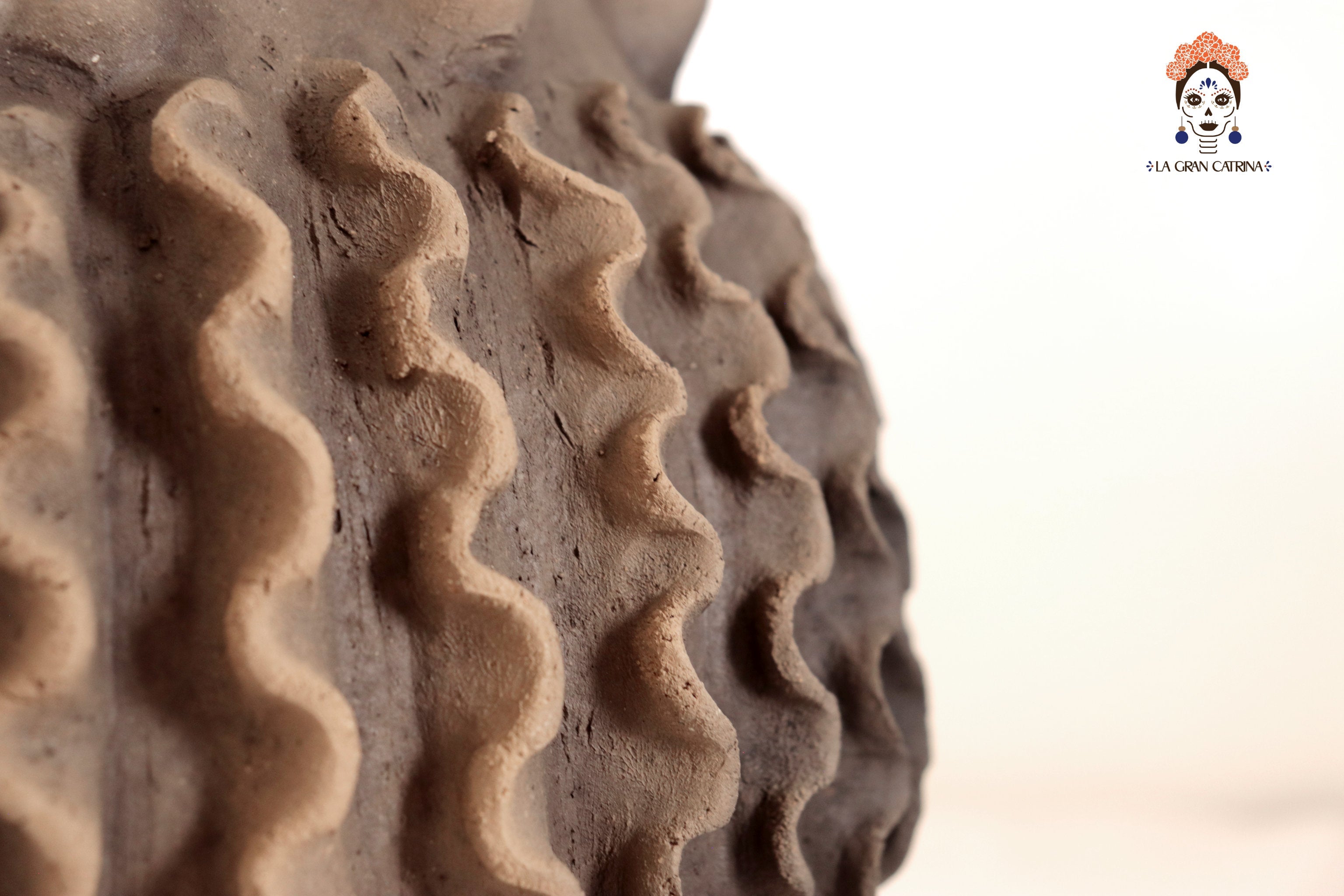 Vase Clay Textured - 11.8 in. Atzompa