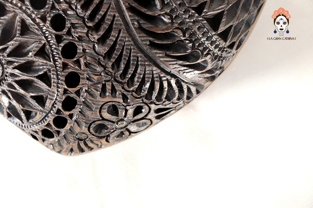 Black Clay Heart of Wall 7.8 in. - in. Production Tere Oax