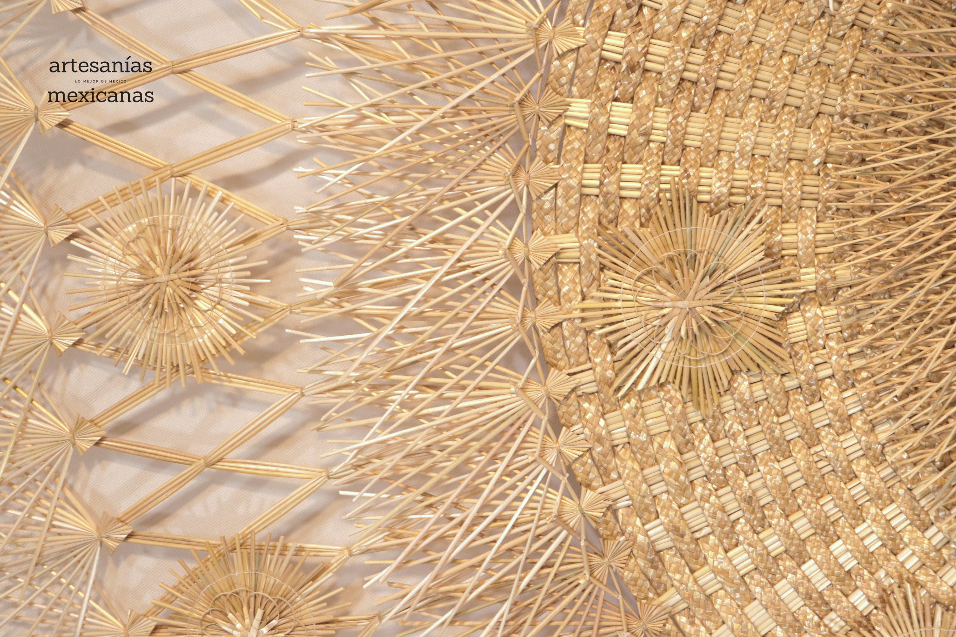 Wheat Straw Wall Circle - Sol - 53.1 in. Panikua