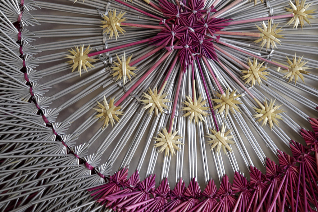 Wheat Straw Wall Circle - Pink Eclipse - 40 in. Panikua