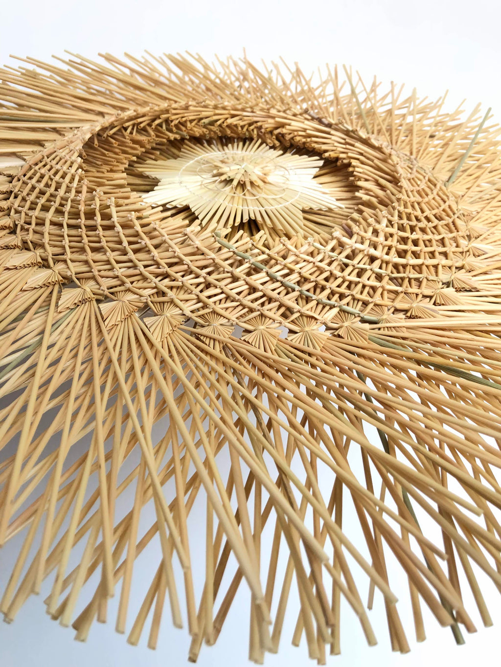 Wheat Straw Wall Circle - Estrella bardeada - 20 in. Panikua