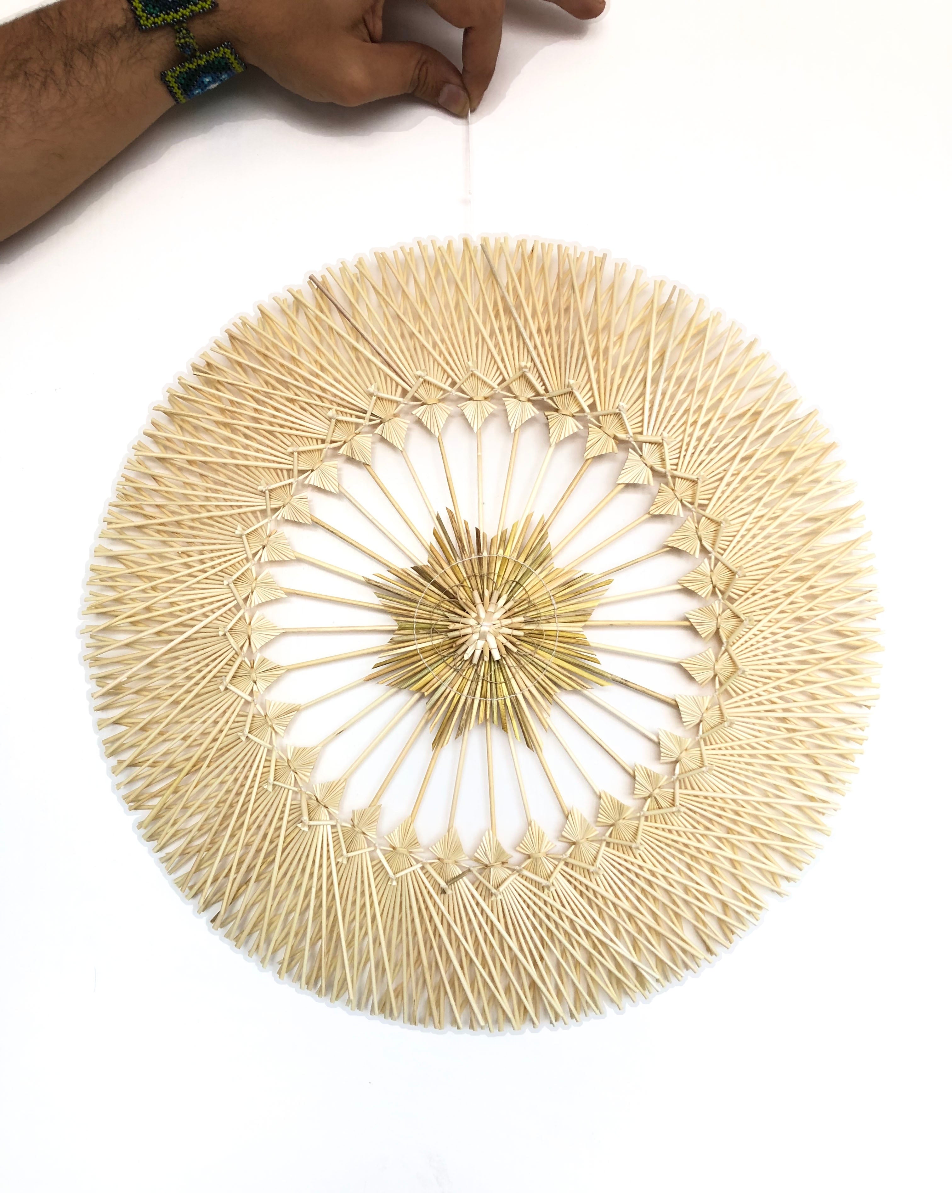 Wheat Straw Wall Circle - Estrella central - 16 in. - Made to Order Panikua