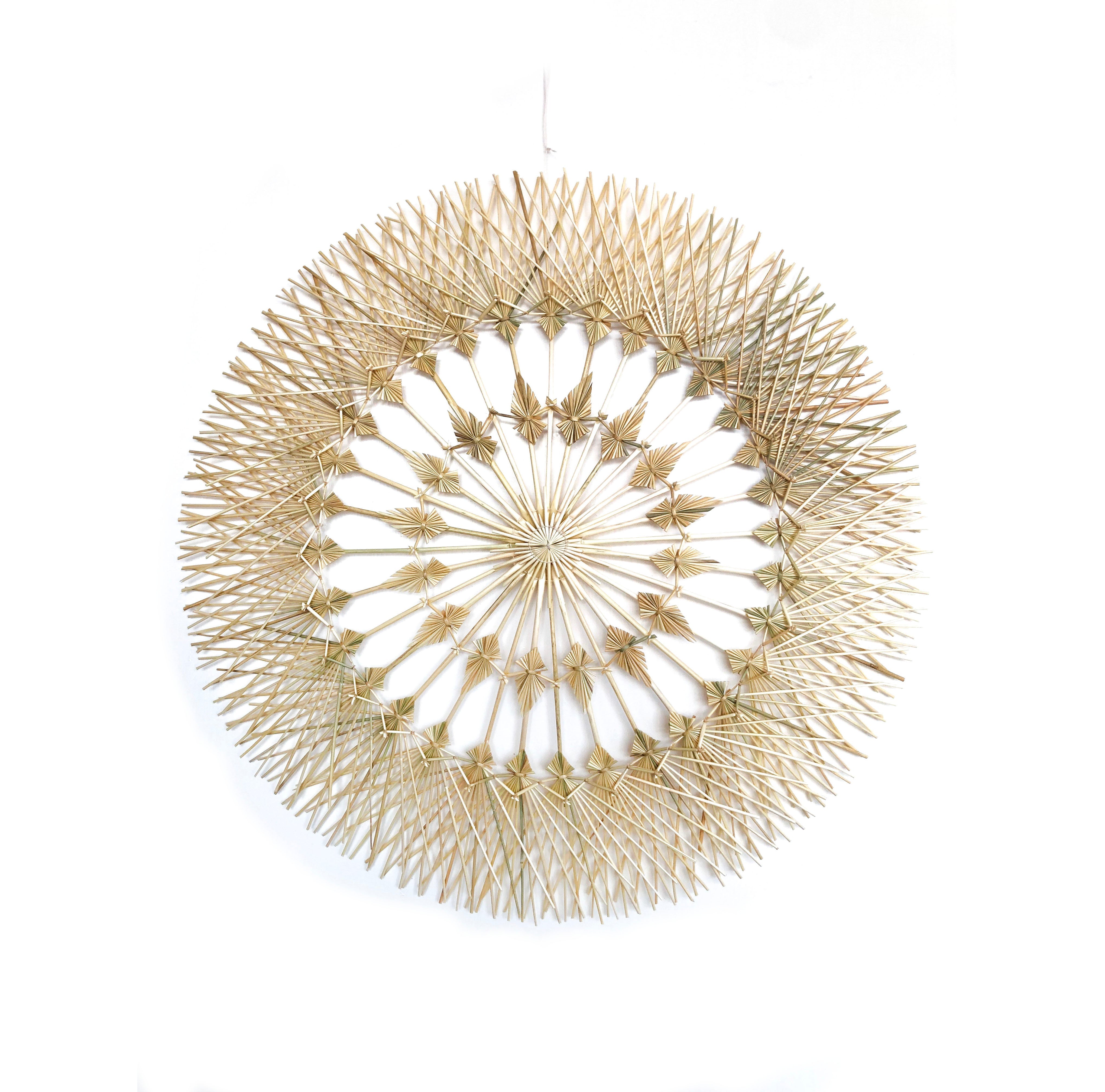 Wheat Straw Wall Circle - Spikes - 17 in. - Made to Order Panikua