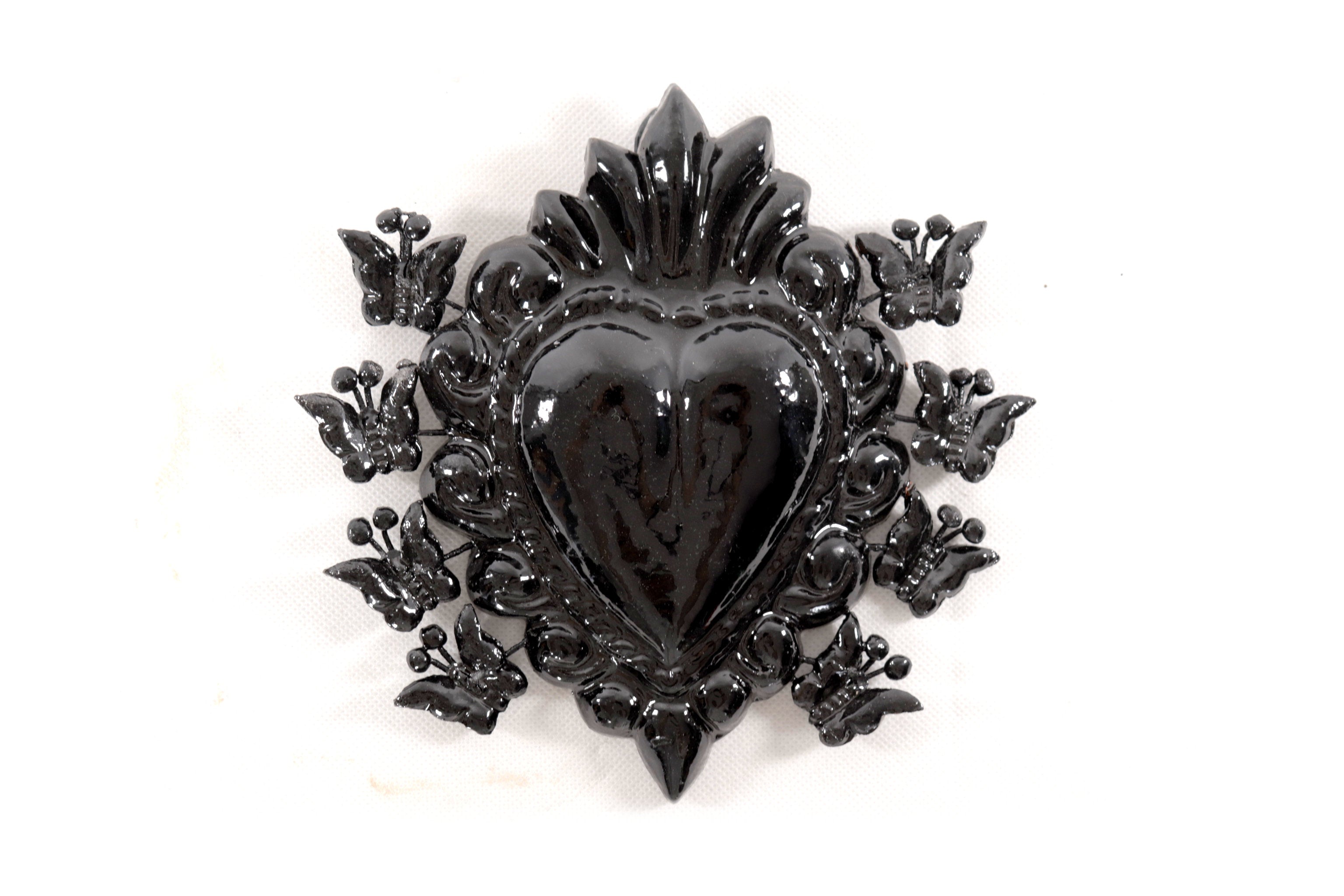 Glazed Clay Heart Black with Butterflies - 6.6 in. - in. Production Tiru