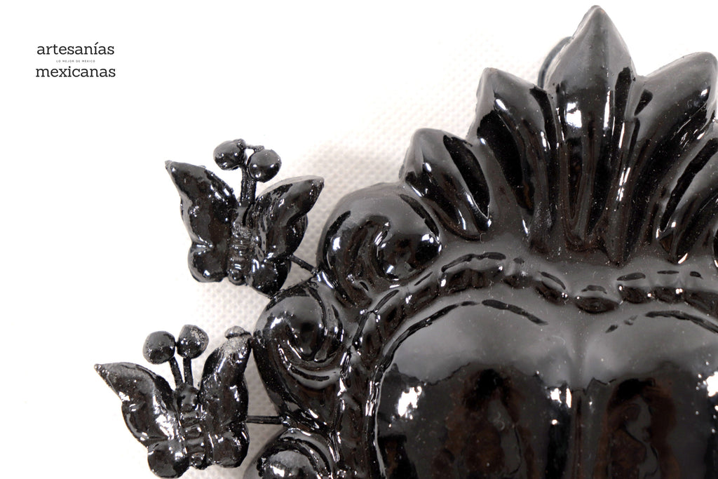 Glazed Clay Heart Black with Butterflies - 6.6 in. - in. Production Tiru