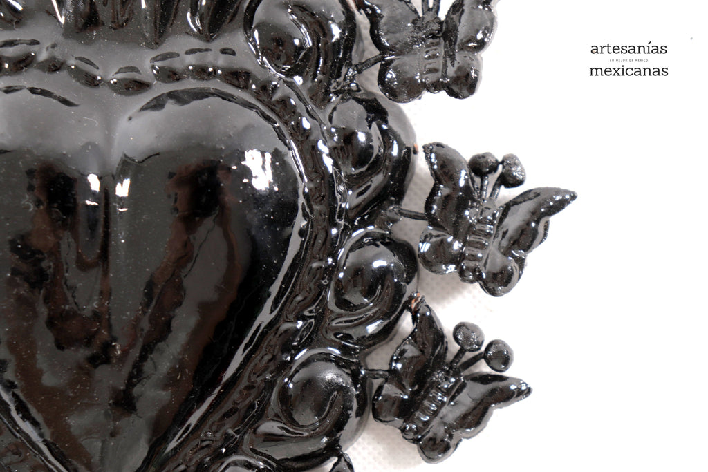 Glazed Clay Heart Black with Butterflies - 6.6 in. - in. Production Tiru
