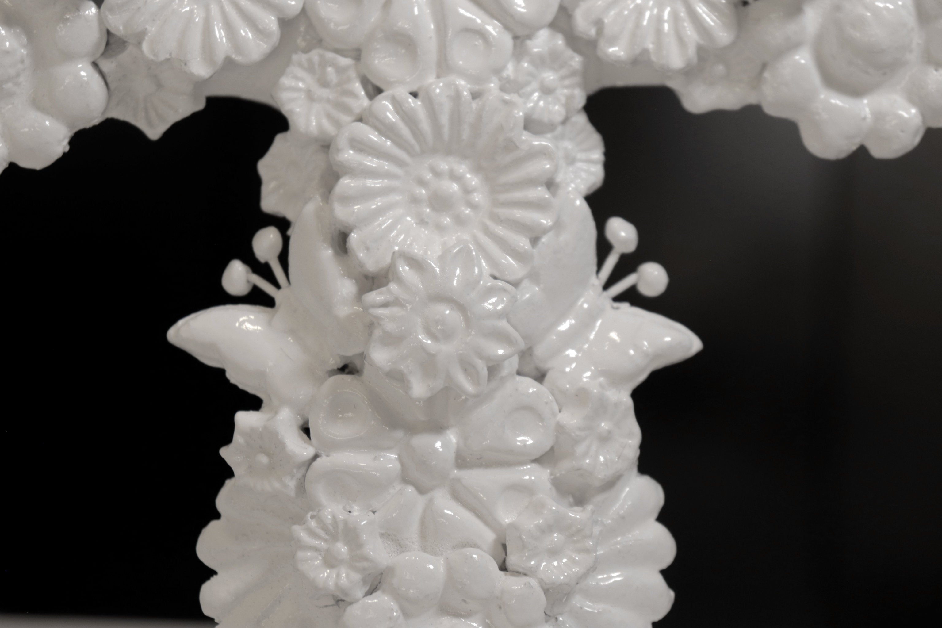 Cross white - Glazed Clay - 10 in. Tereri