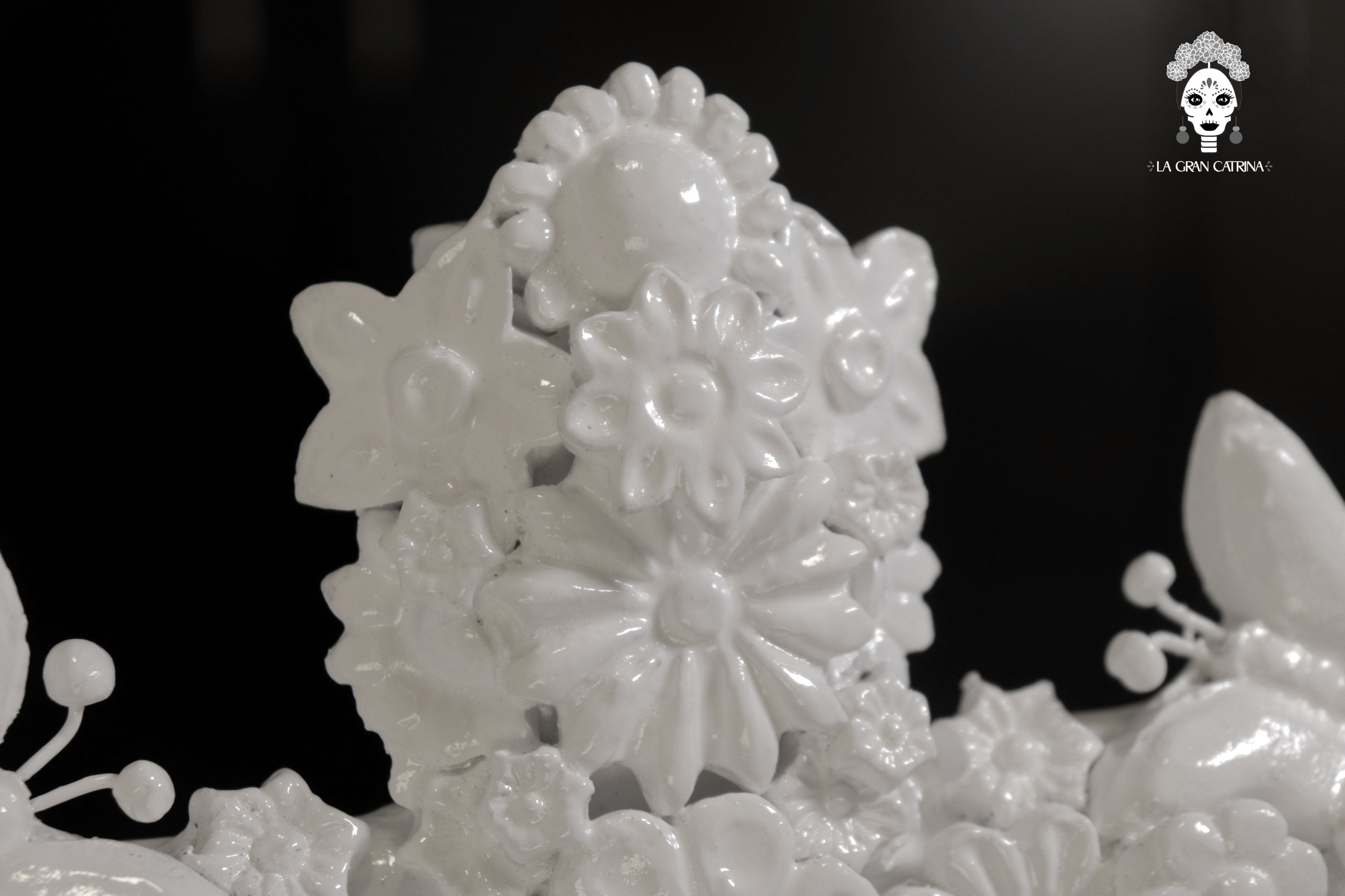 Cross white - Glazed Clay - 10 in. Tereri