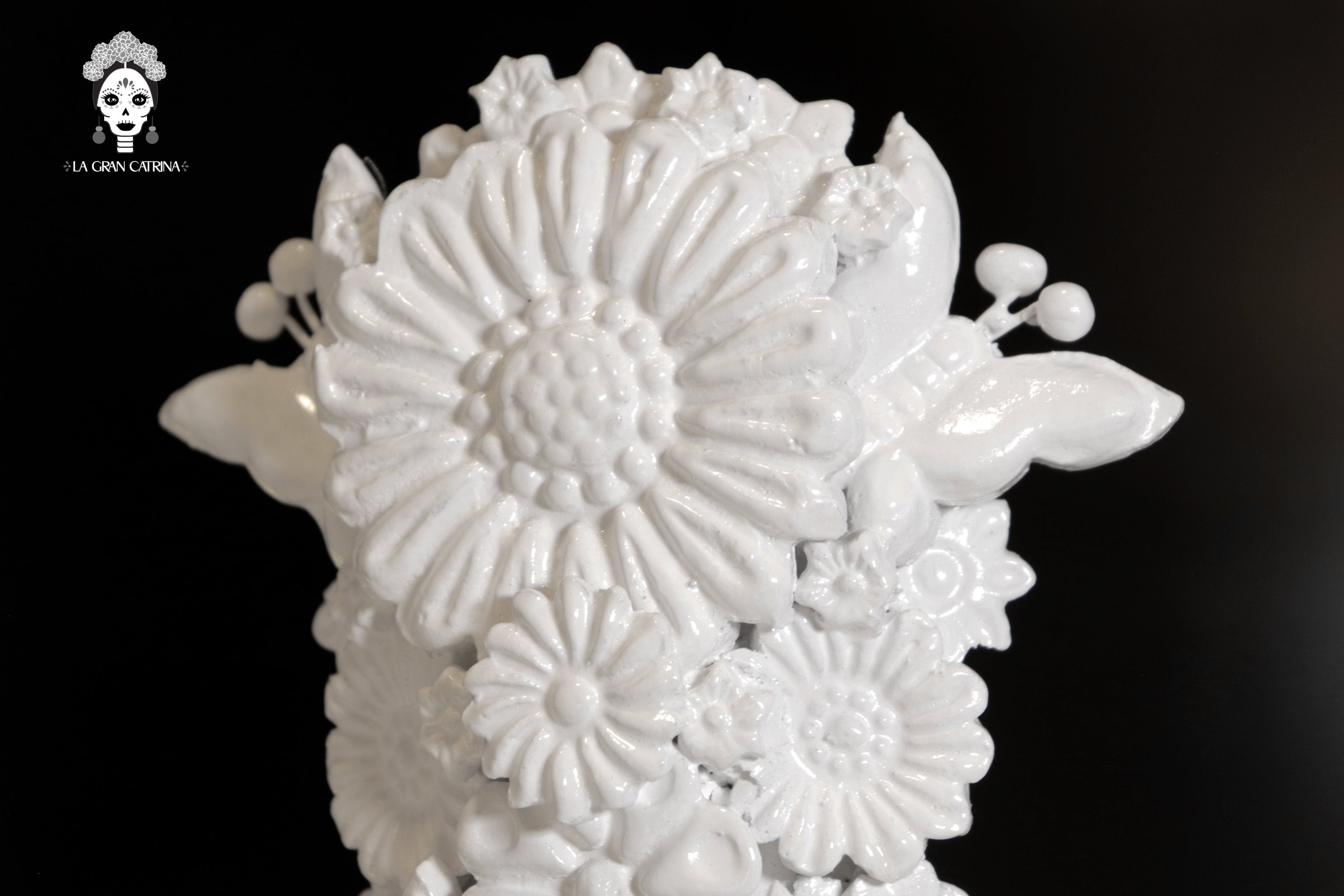Cross white - Glazed Clay - 18 in. Tereri