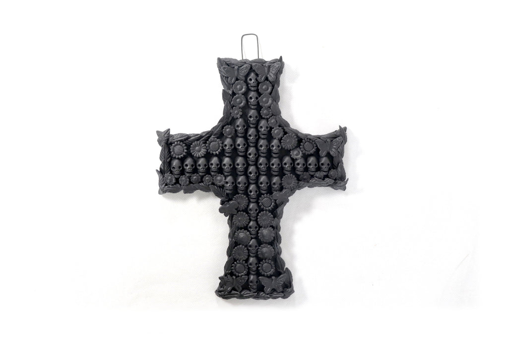 Cross of skulls Black - 11 in. Brenda Capula