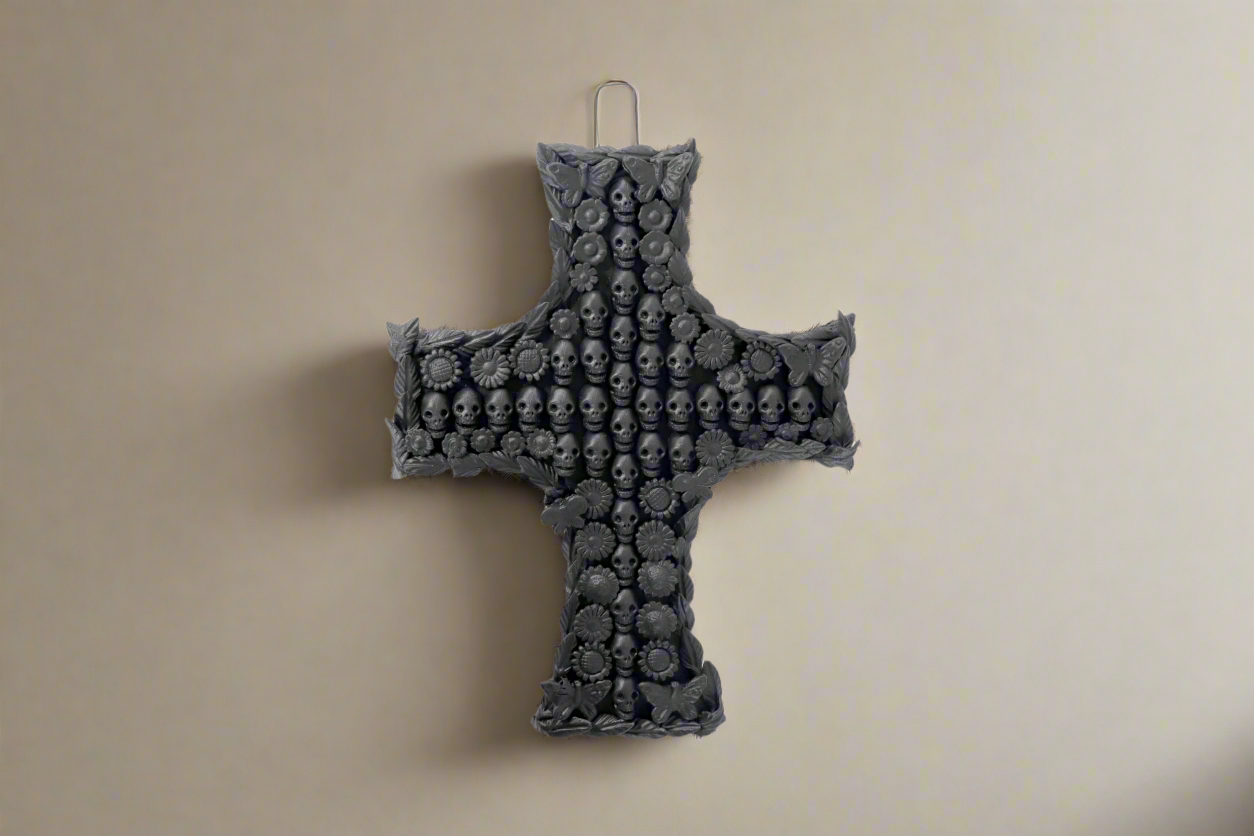 Cross of skulls Black - 11 in. Brenda Capula