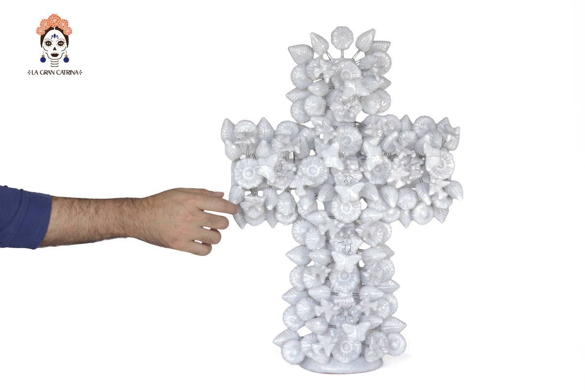 Cross white - Glazed Clay - 19.6 in. Tereri
