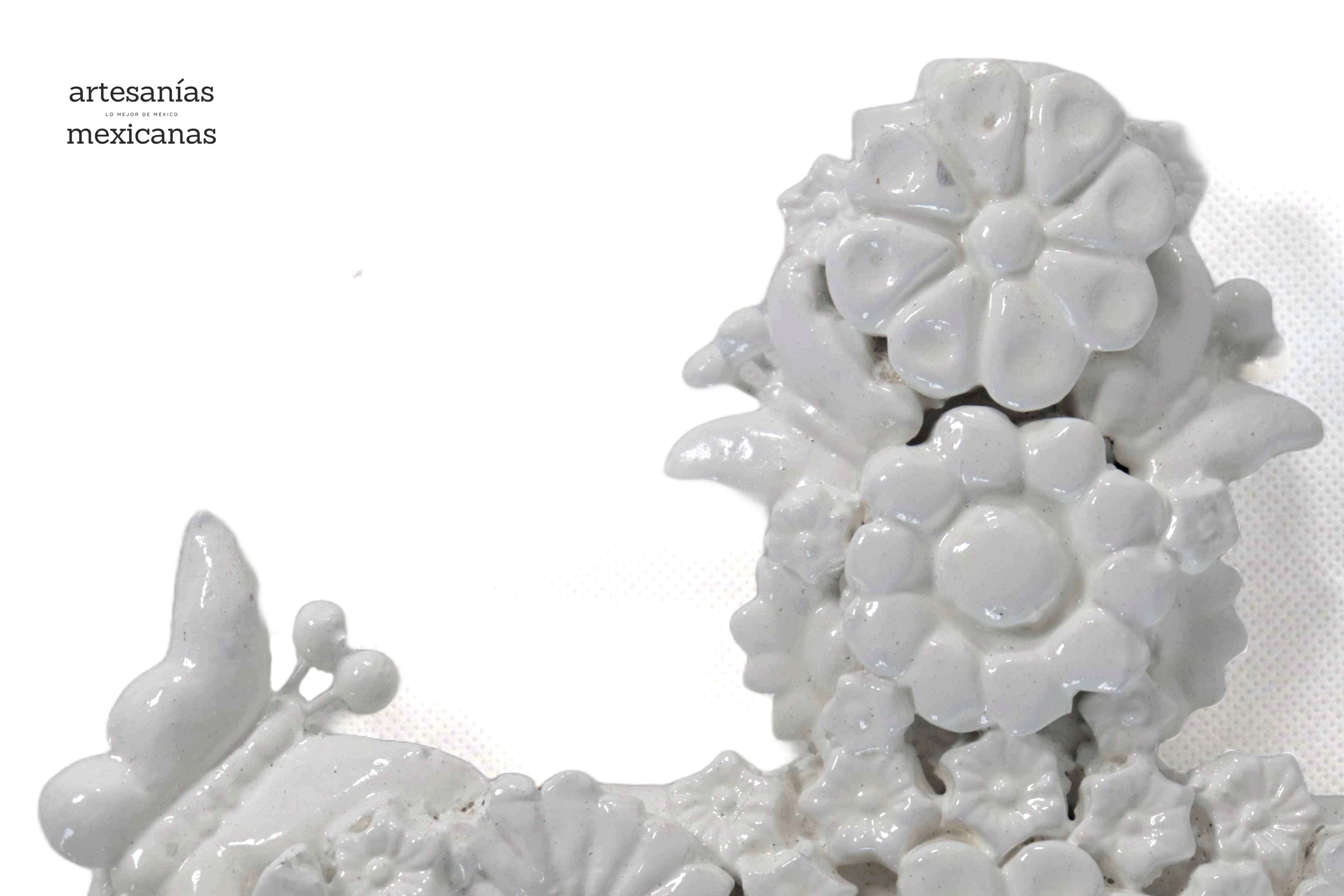 Cross white Wall - Glazed Clay - 11.4 in. Tereri