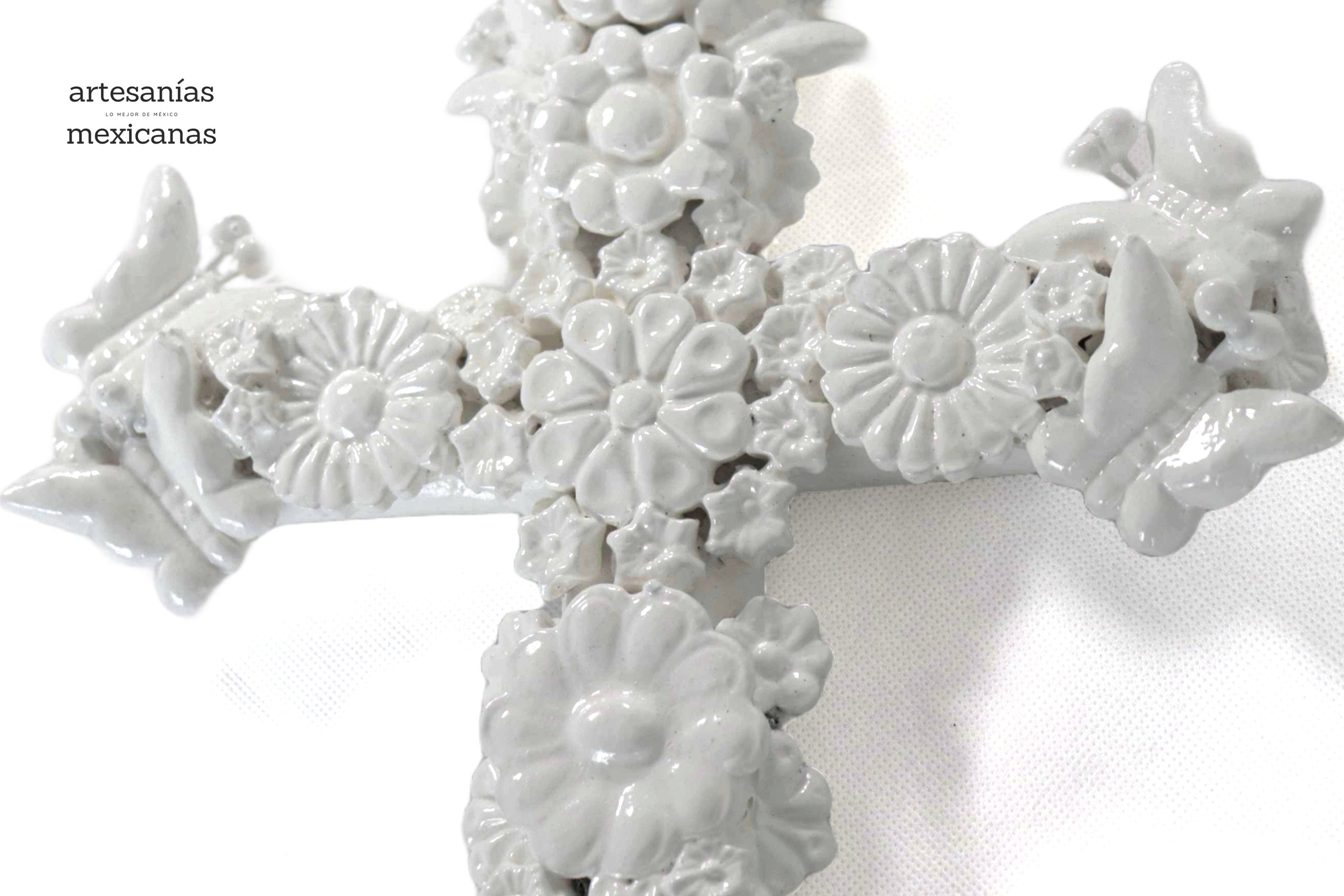 Cross white Wall - Glazed Clay - 11.4 in. Tereri