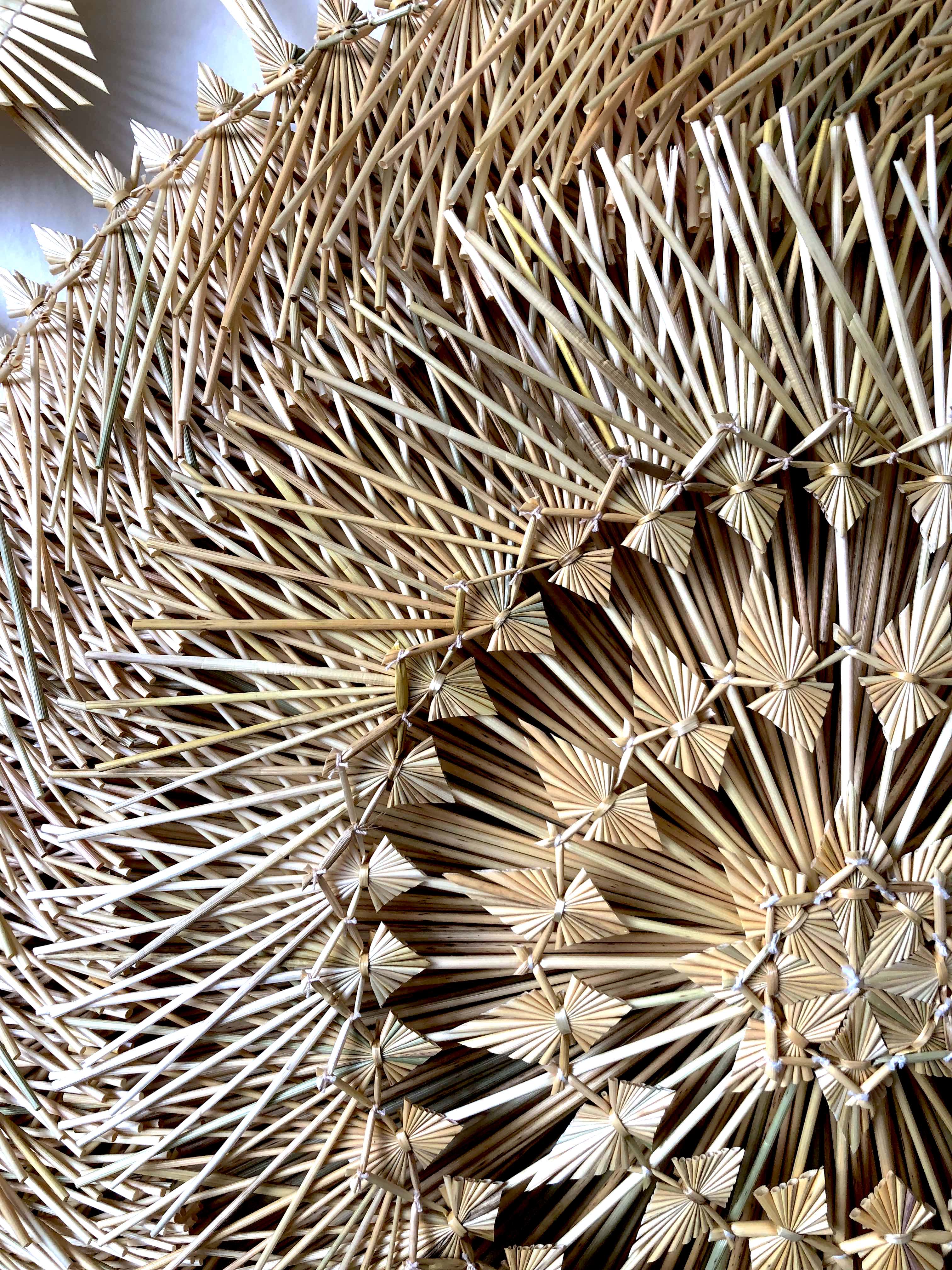 Wheat Straw Wall Circle - Estrellas - 40 in. Panikua