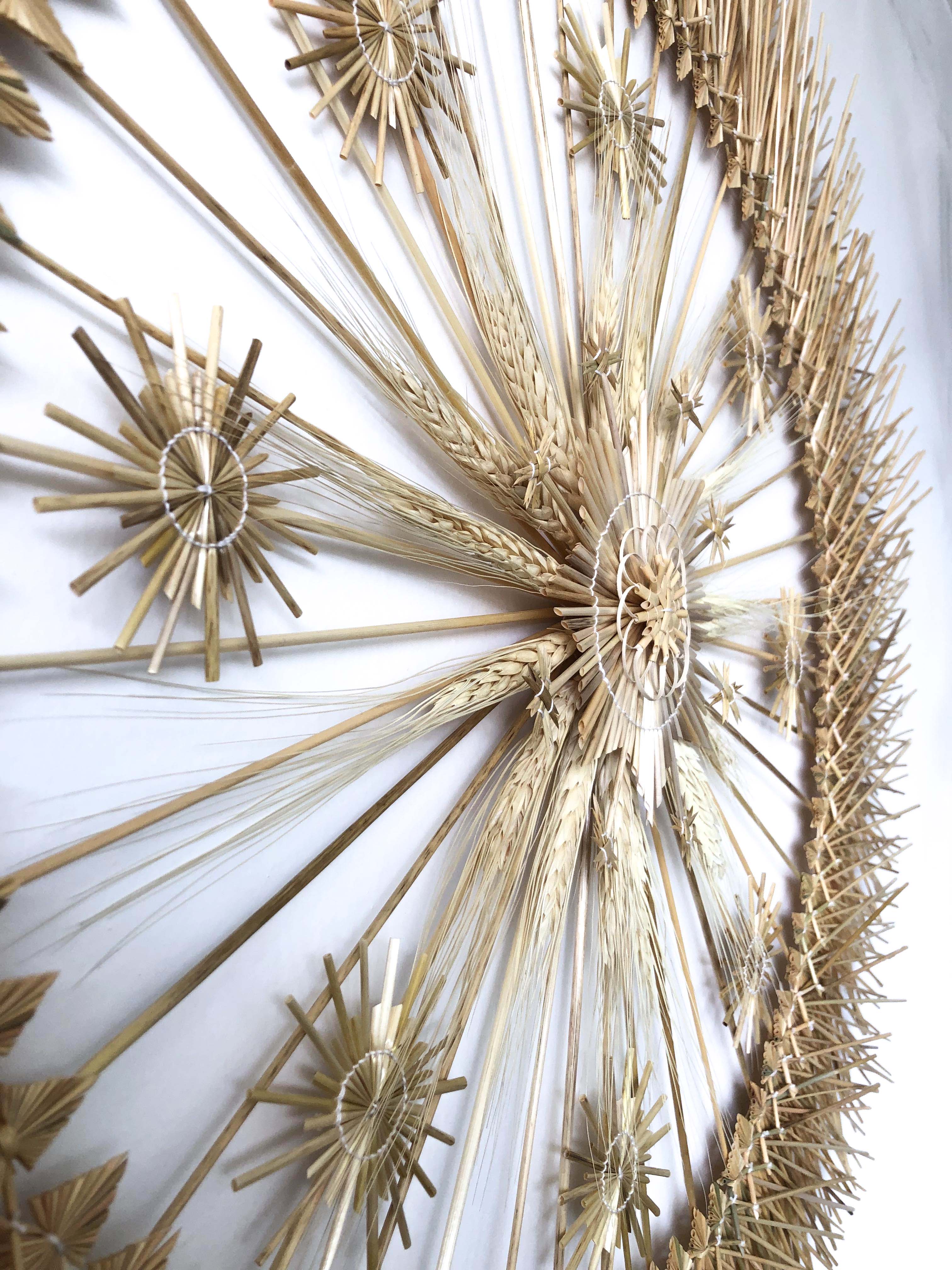 Wheat Straw Wall Circle - Estrellitas - 28 in. Panikua