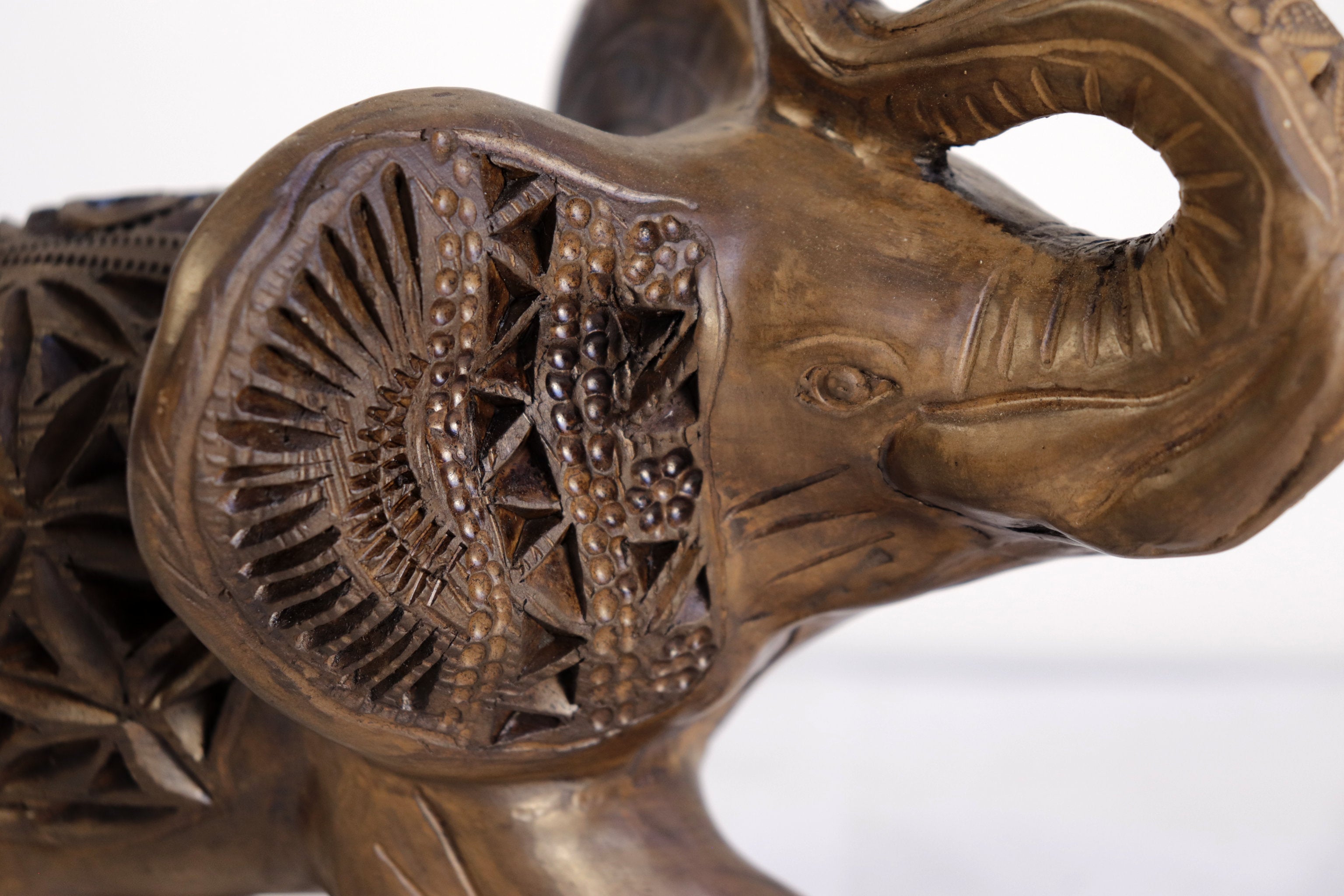 Black Clay Brown Elephant - 7 in. Tere Oax