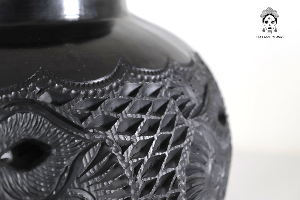 Vase "Arena" Handcrafted Black Clay 14.5 in. - in. Production Tere Oax