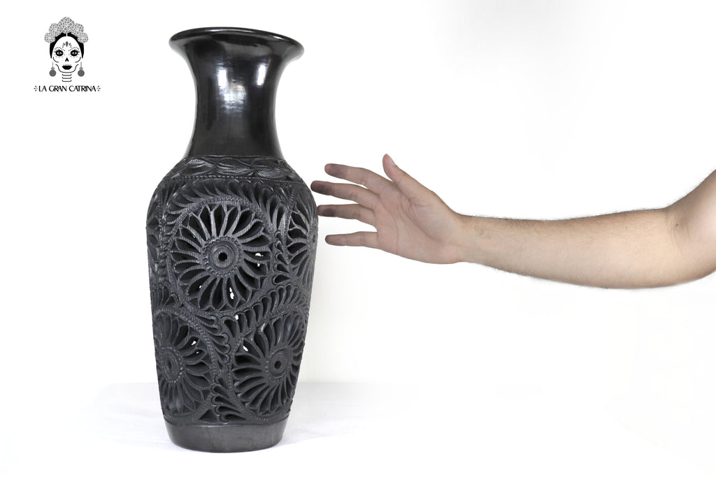 Vase "Fuego" Handcrafted Black Clay 17.3 in. Tere Oax
