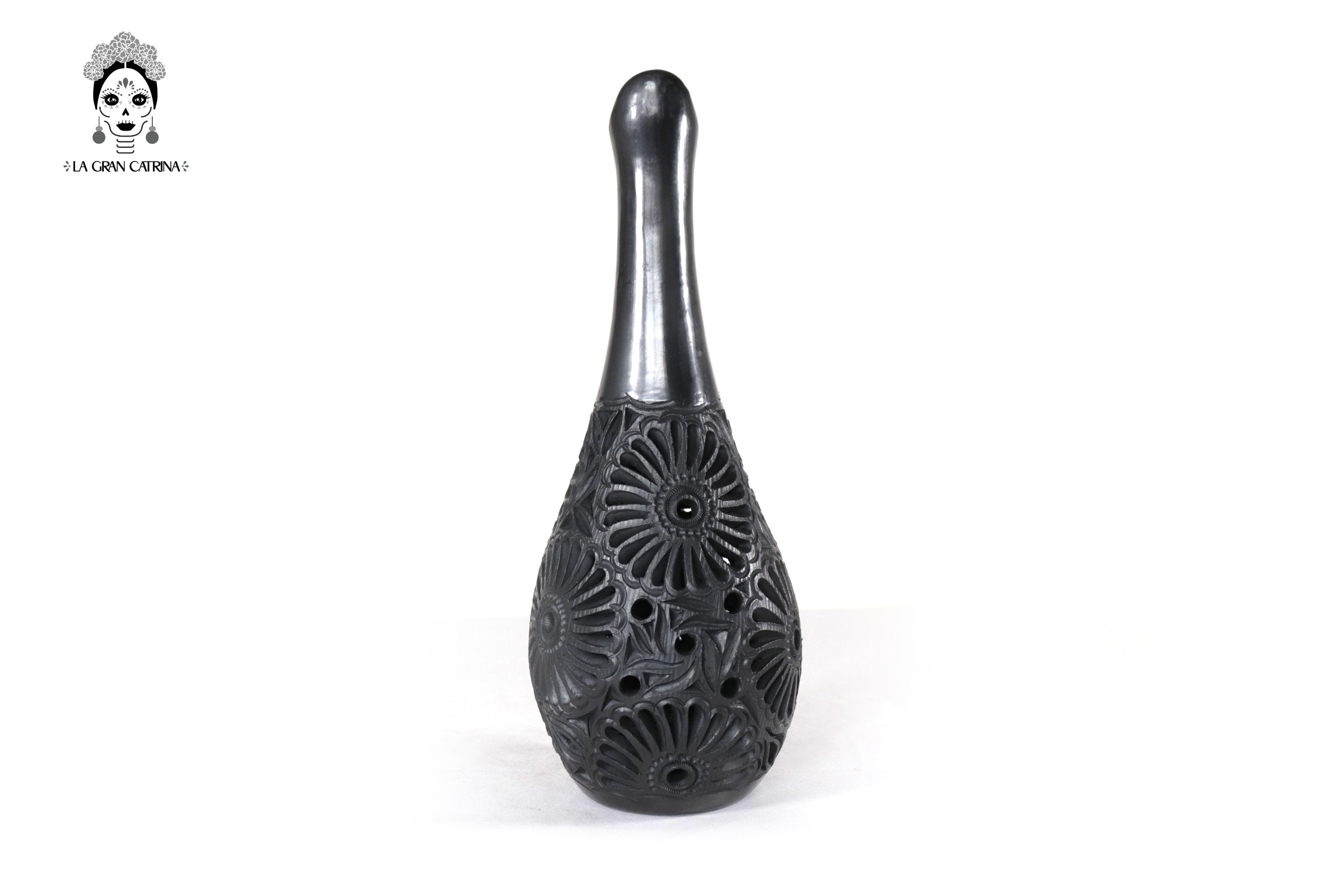Vase "Río small" Handcrafted Black Clay 14.1 in. Tere Oax